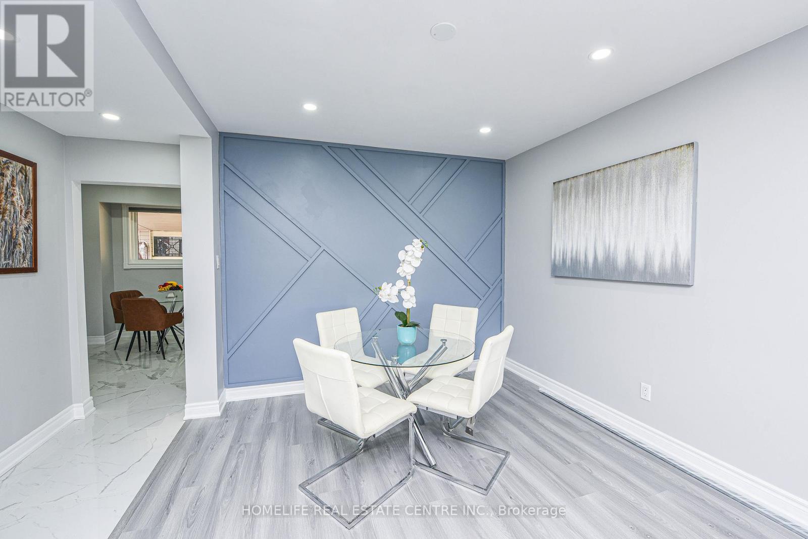 58 Wilton Drive, Brampton, Ontario  L6W 3A1 - Photo 6 - W12485175