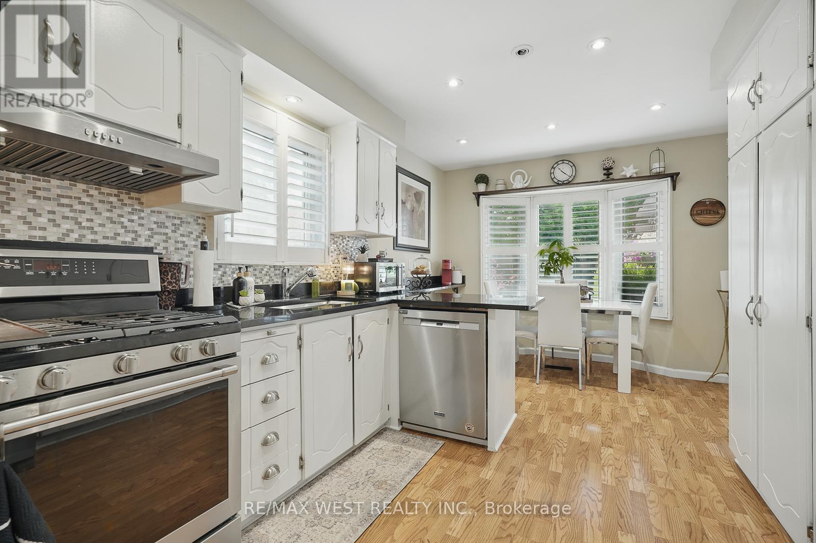 3060 Ilomar Court, Mississauga, Ontario  L5N 5B5 - Photo 15 - W12485181