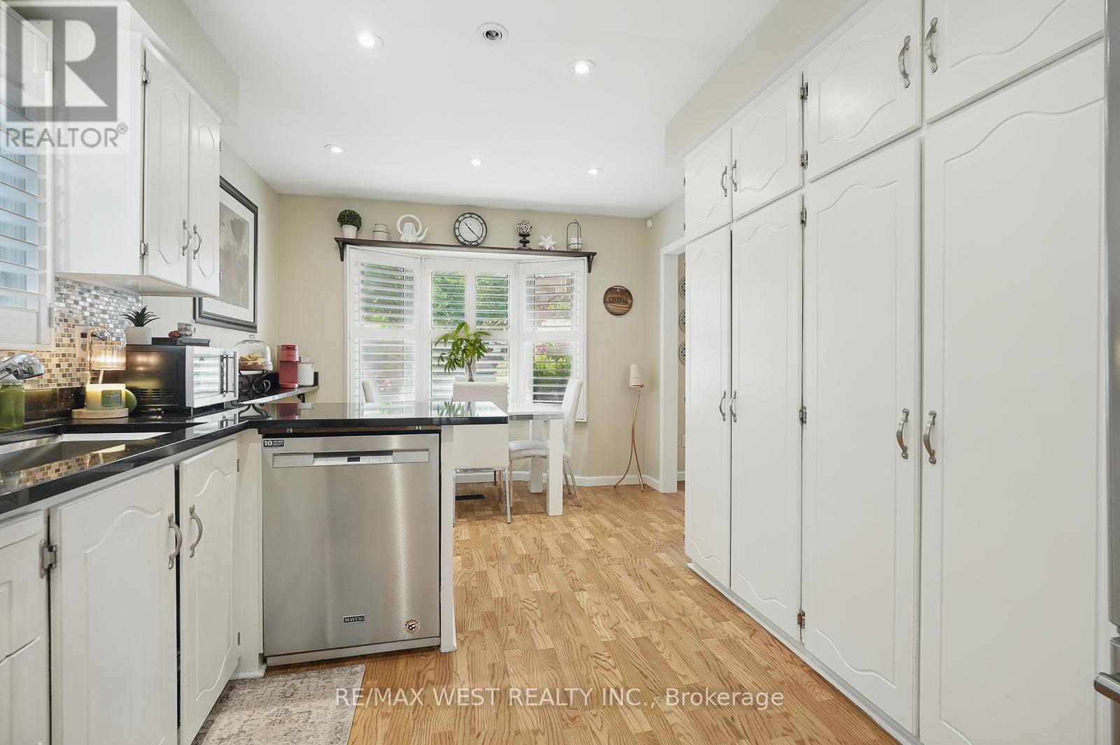 3060 Ilomar Court, Mississauga, Ontario  L5N 5B5 - Photo 16 - W12485181