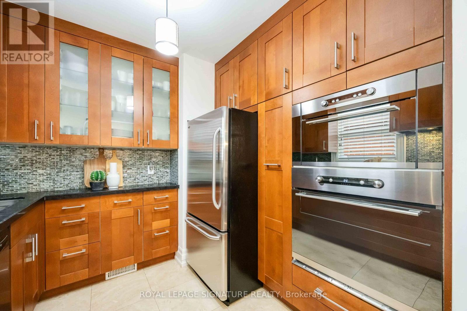 49 Westhead Road, Toronto, Ontario  M8W 4S2 - Photo 13 - W12485190