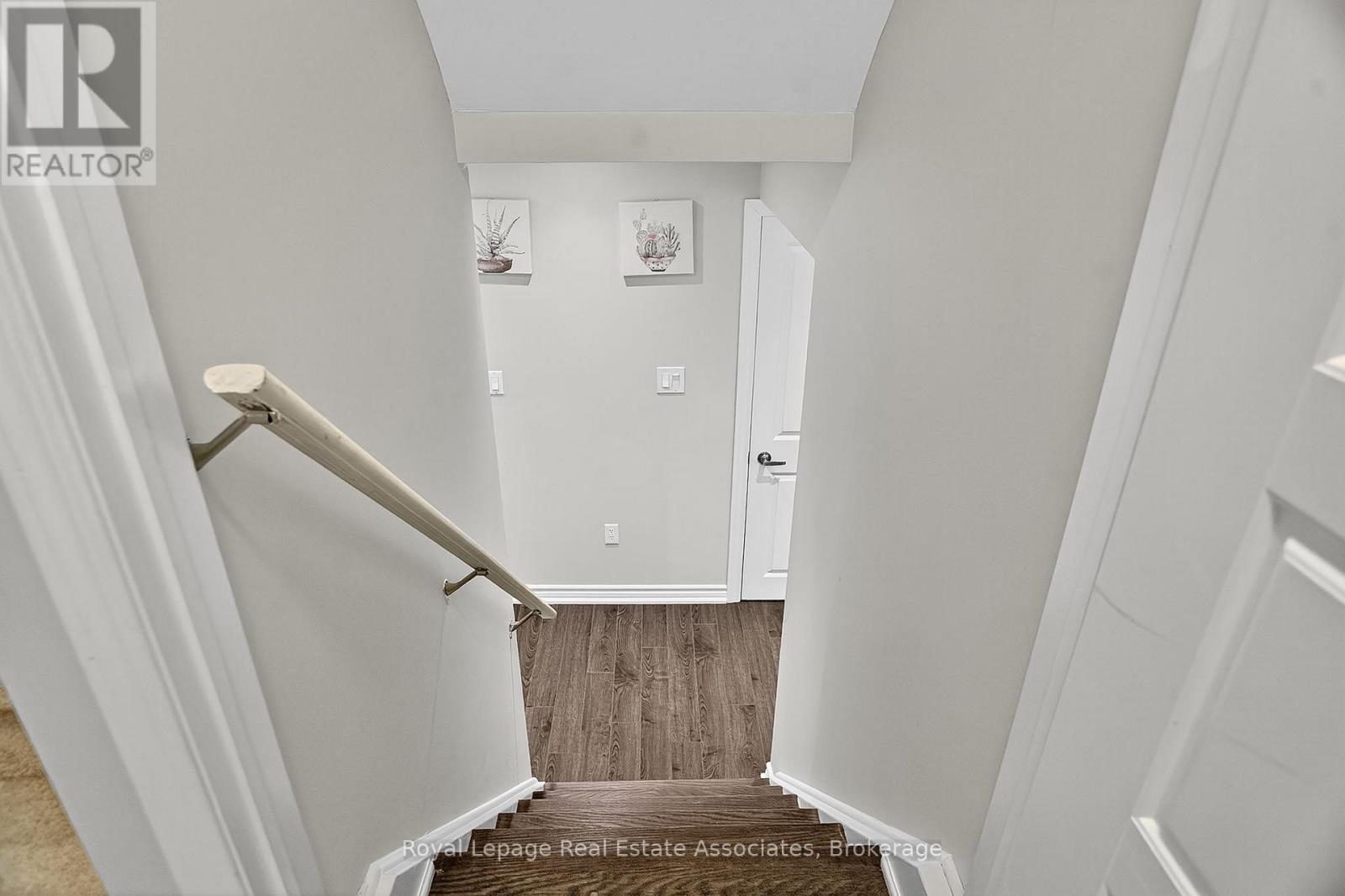 78 Hatt Court, Milton, Ontario  L9T 7K6 - Photo 11 - W12485193