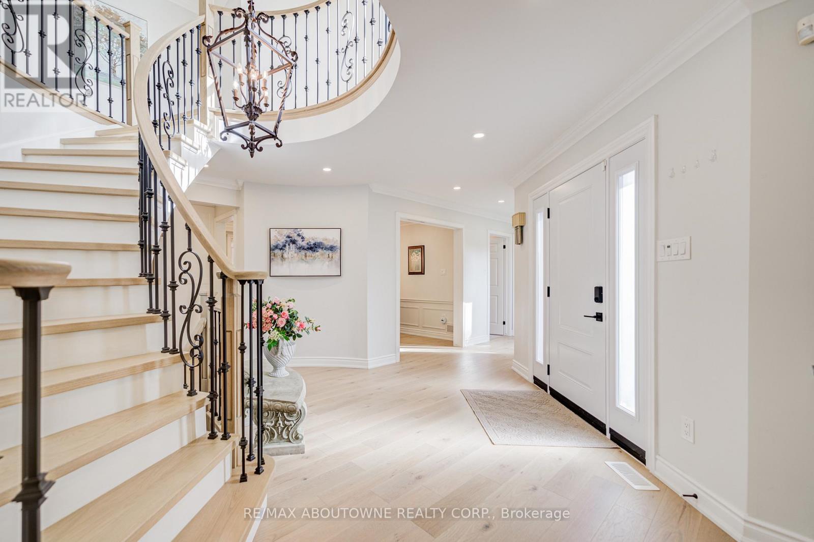 1248 Old Colony Road, Oakville, Ontario  L6M 1J8 - Photo 13 - W12485195