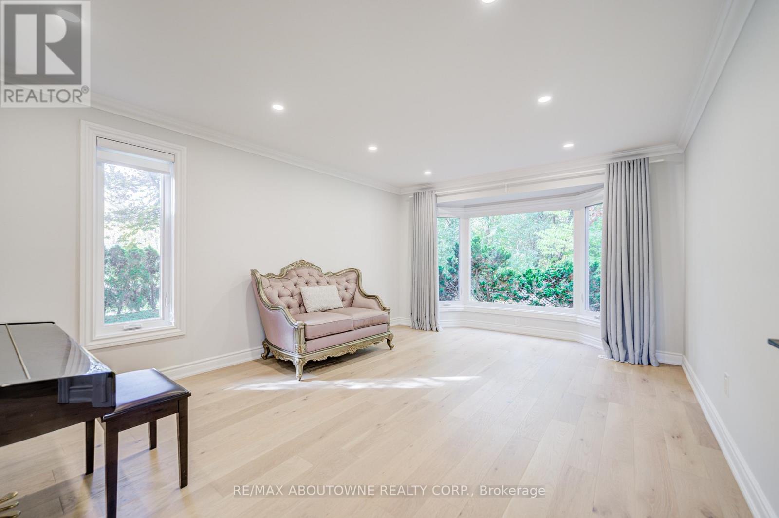 1248 Old Colony Road, Oakville, Ontario  L6M 1J8 - Photo 17 - W12485195