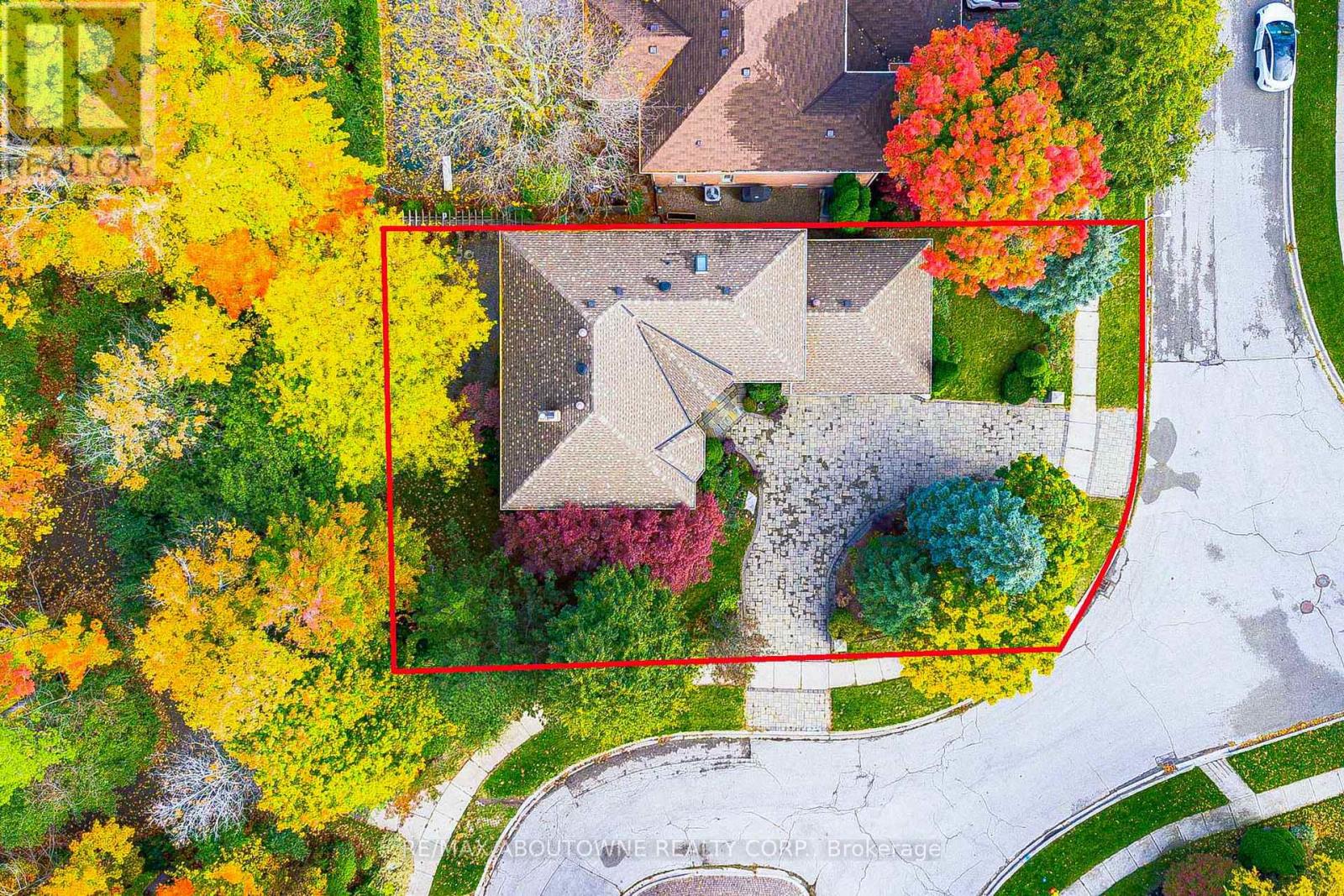 1248 Old Colony Road, Oakville, Ontario  L6M 1J8 - Photo 3 - W12485195