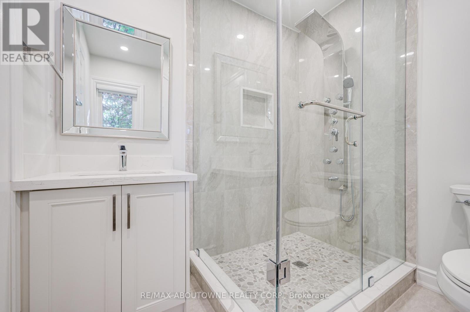 1248 Old Colony Road, Oakville, Ontario  L6M 1J8 - Photo 34 - W12485195