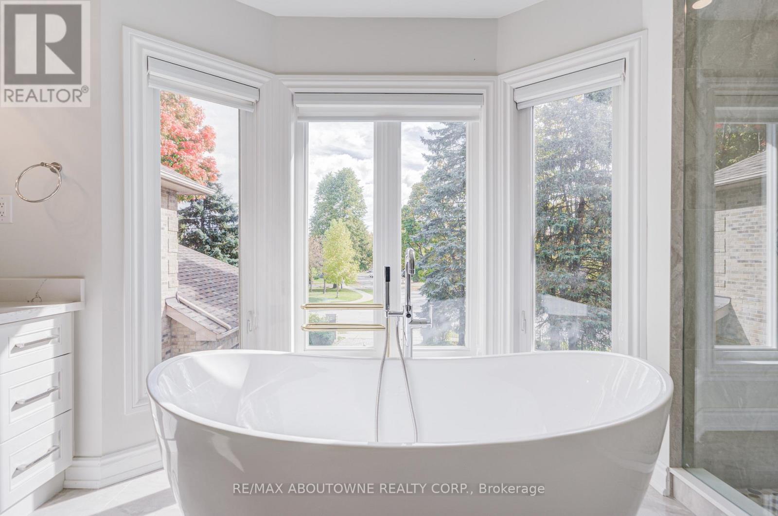 1248 Old Colony Road, Oakville, Ontario  L6M 1J8 - Photo 35 - W12485195