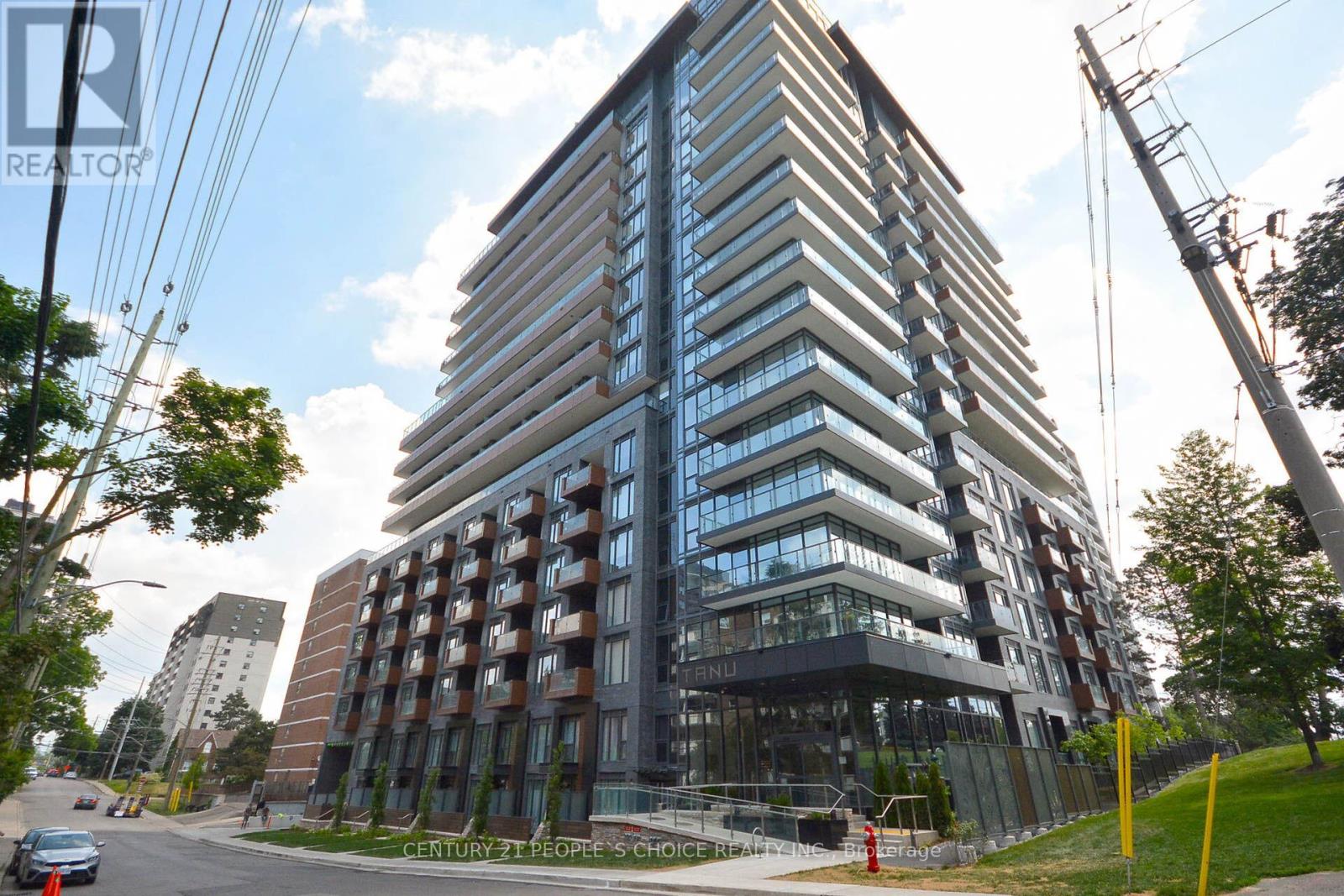 915 - 21 Park Street E, Mississauga, Ontario  L5G 0C2 - Photo 2 - W12485203