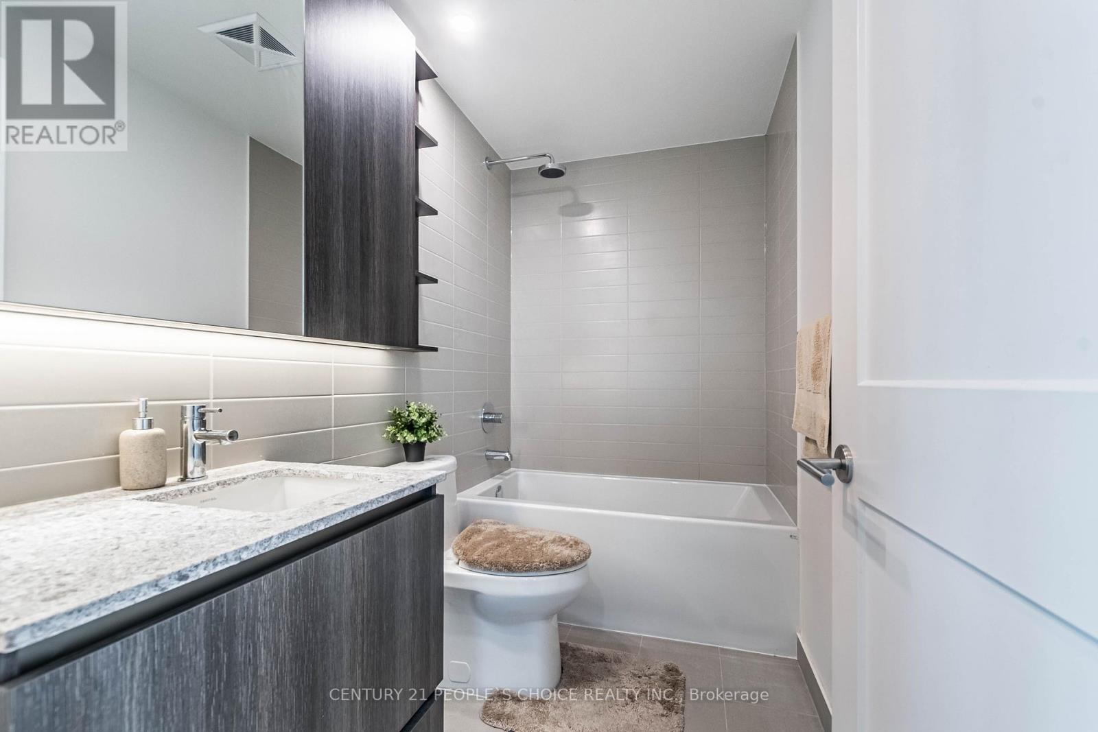 915 - 21 Park Street E, Mississauga, Ontario  L5G 0C2 - Photo 22 - W12485203