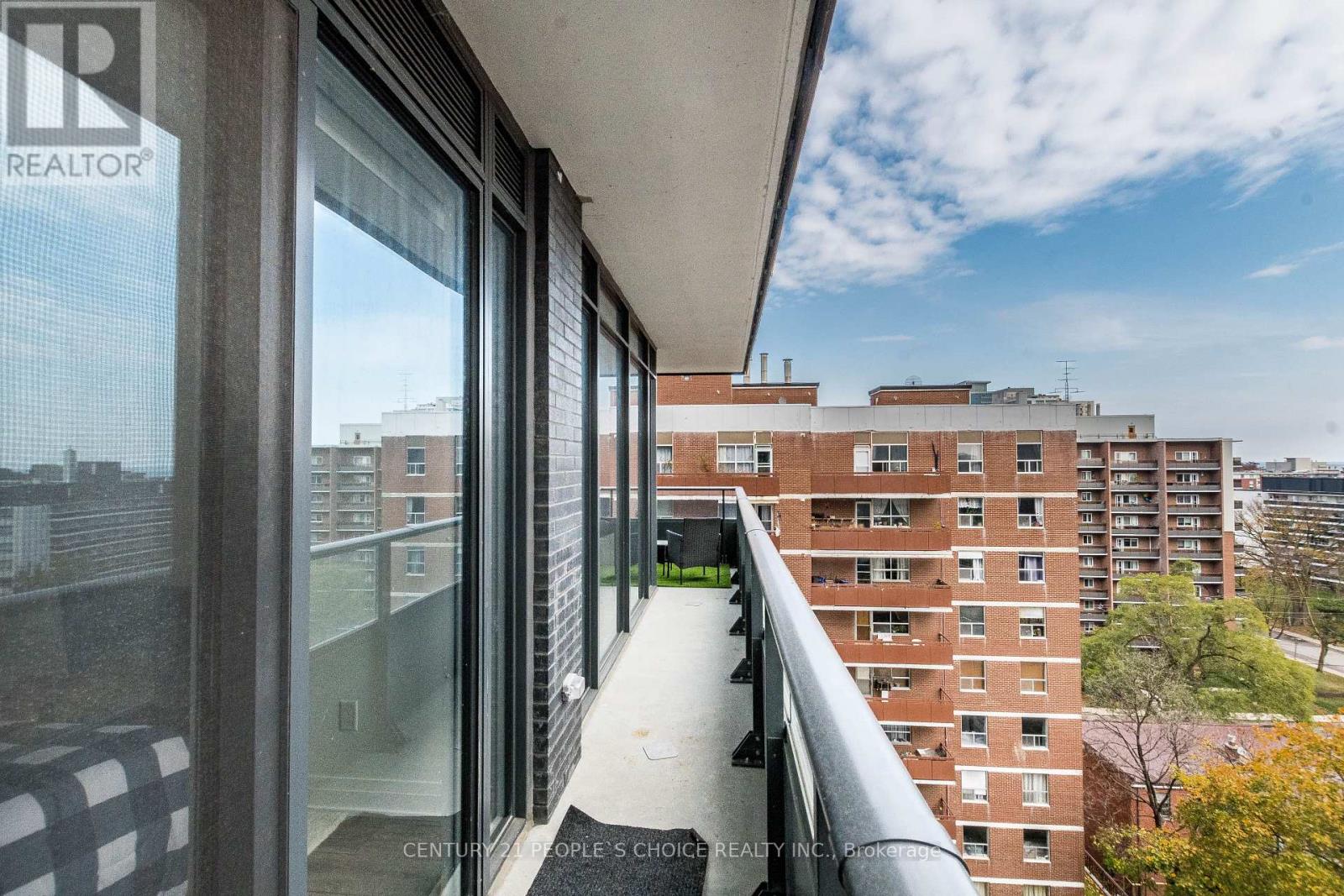 915 - 21 Park Street E, Mississauga, Ontario  L5G 0C2 - Photo 24 - W12485203