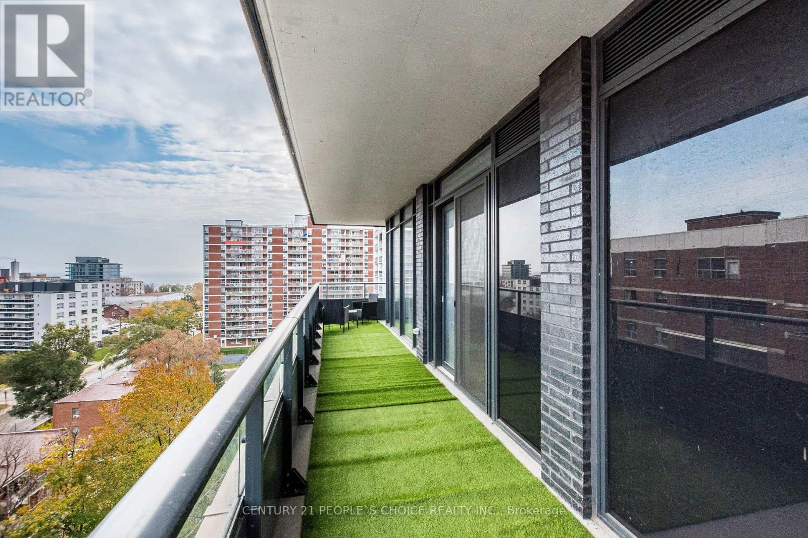 915 - 21 Park Street E, Mississauga, Ontario  L5G 0C2 - Photo 27 - W12485203