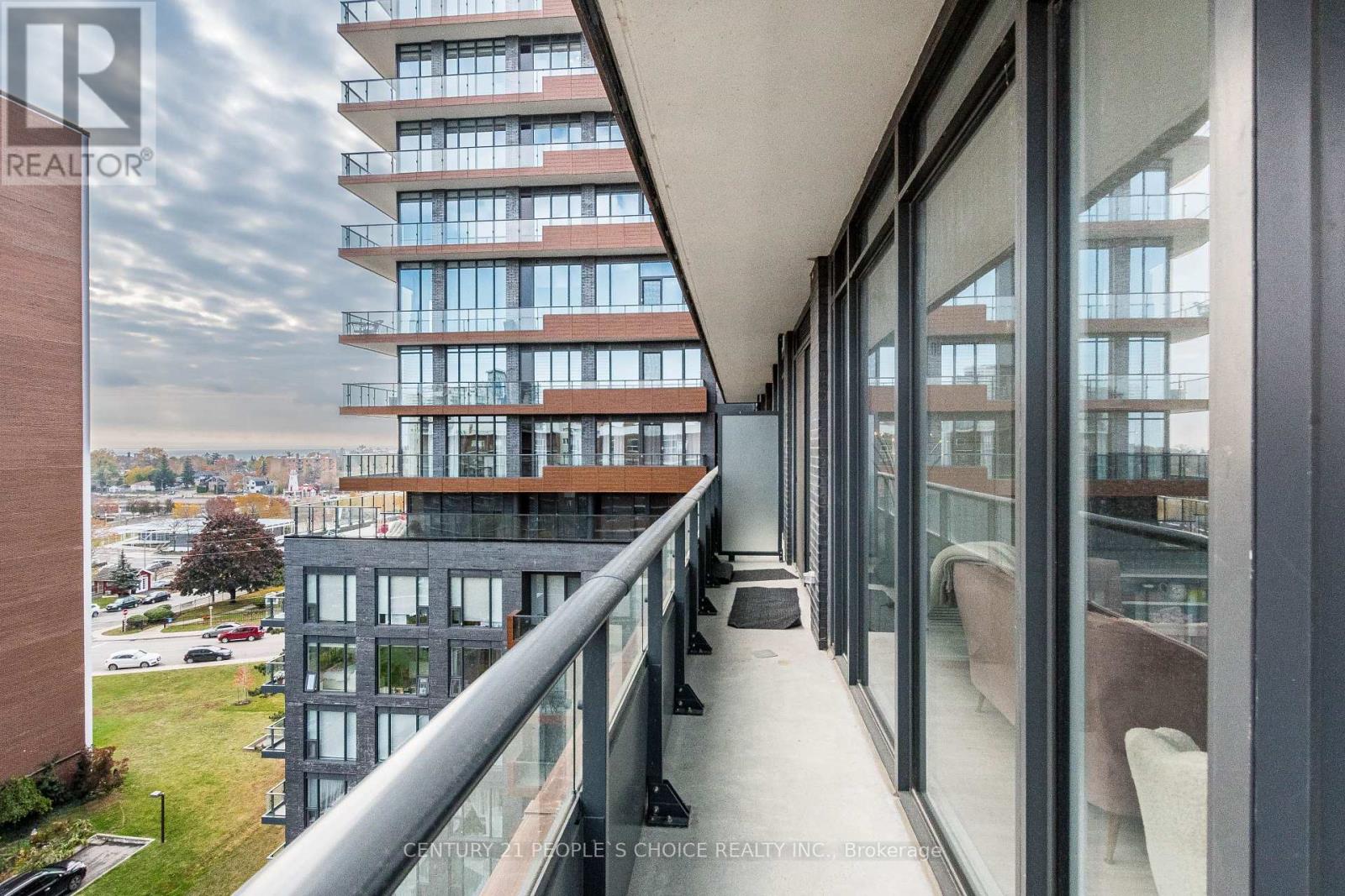 915 - 21 Park Street E, Mississauga, Ontario  L5G 0C2 - Photo 28 - W12485203