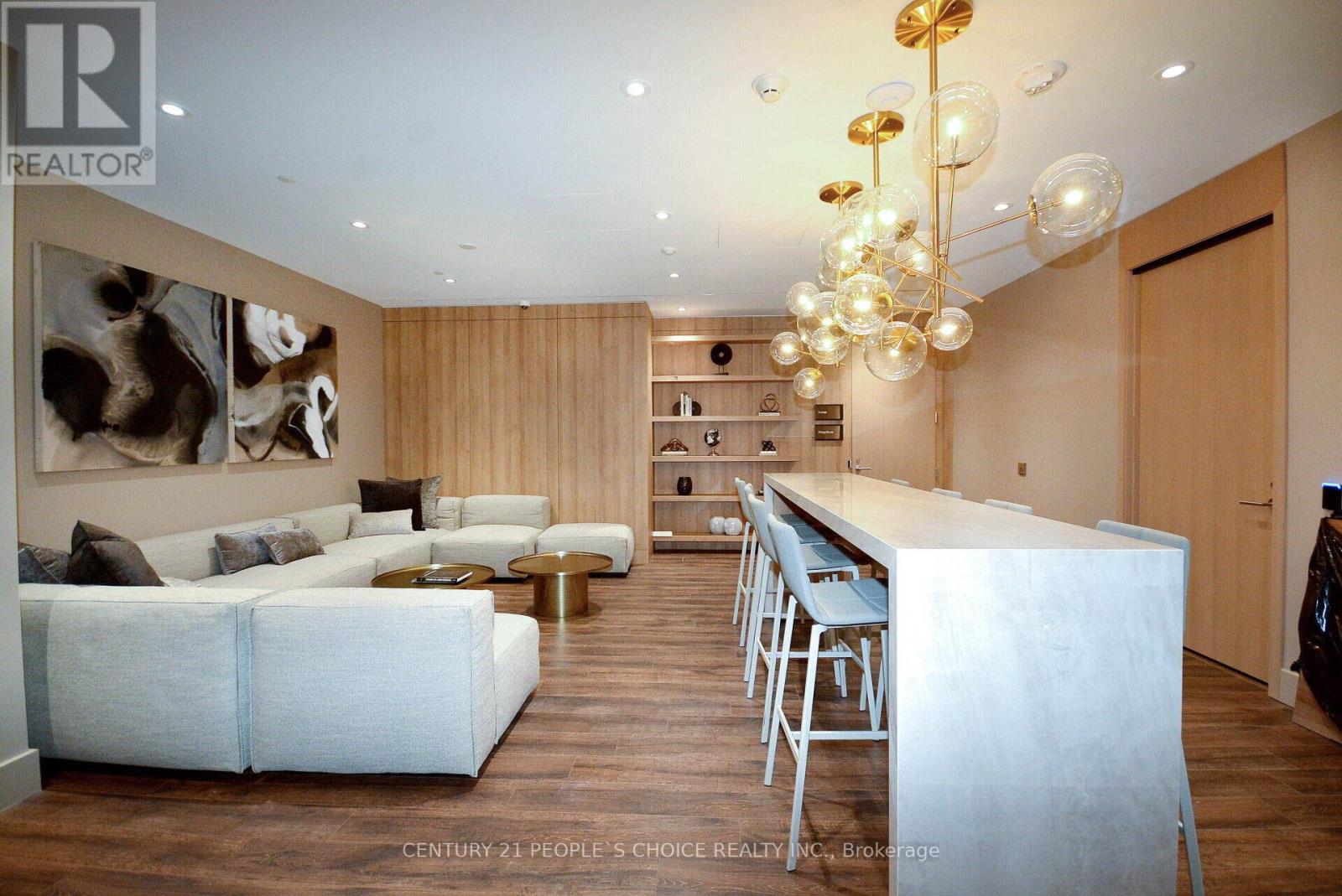 915 - 21 Park Street E, Mississauga, Ontario  L5G 0C2 - Photo 33 - W12485203