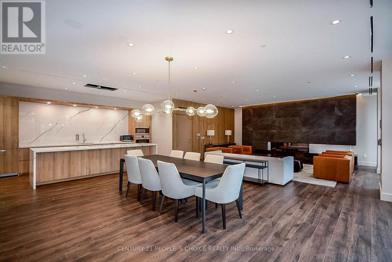 915 - 21 Park Street E, Mississauga, Ontario  L5G 0C2 - Photo 36 - W12485203