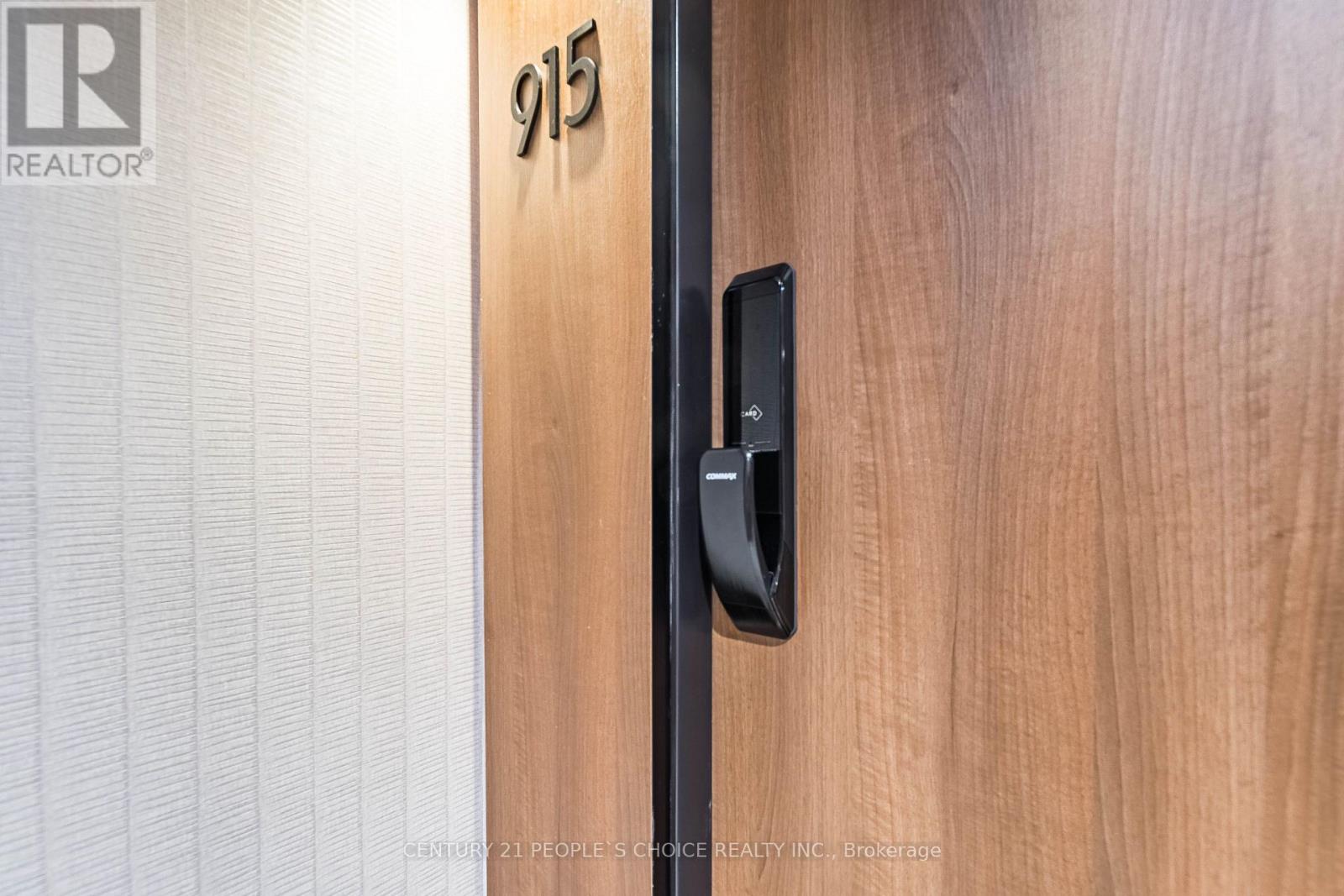 915 - 21 Park Street E, Mississauga, Ontario  L5G 0C2 - Photo 8 - W12485203