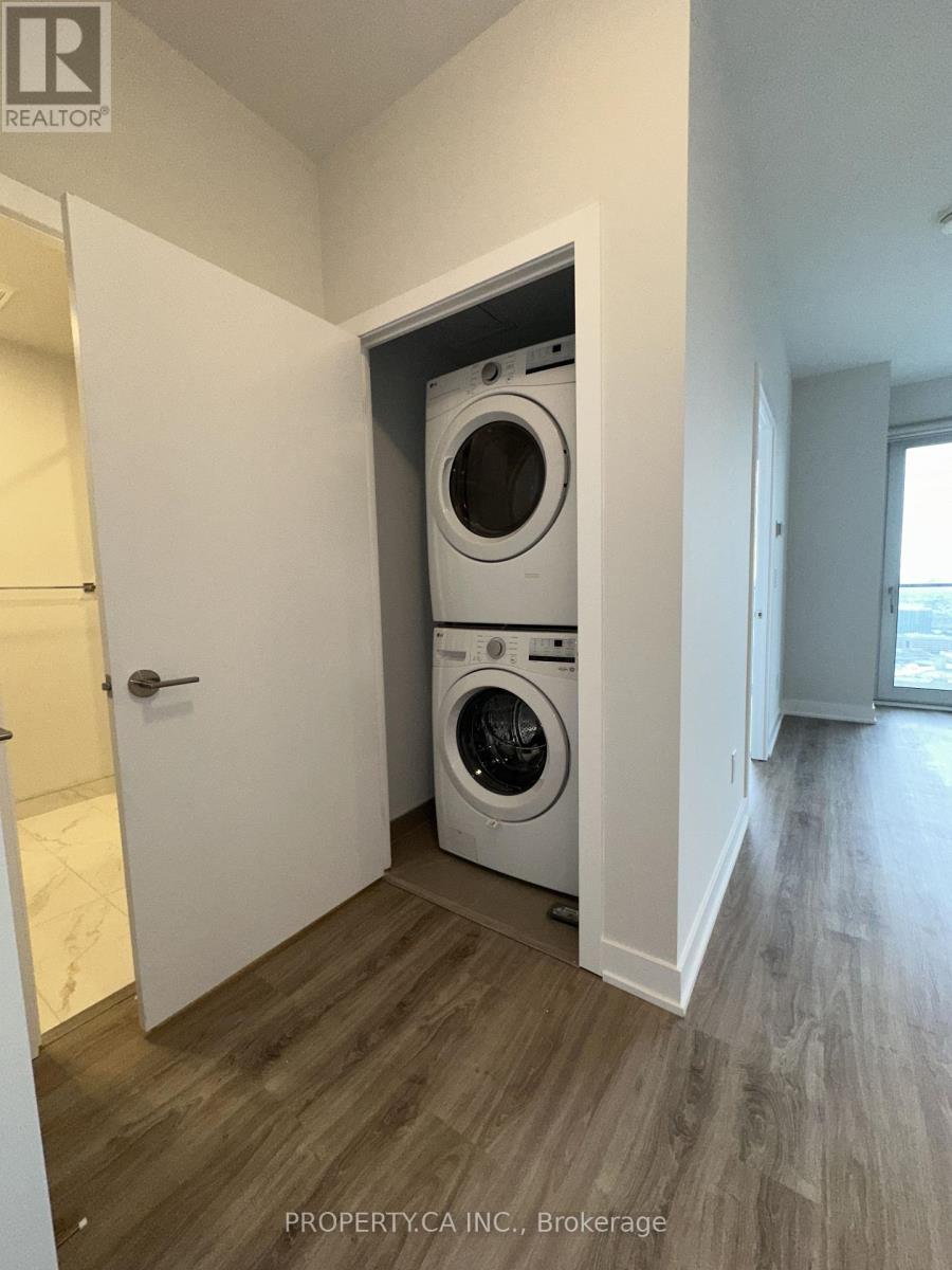 4002 - 430 Square One Drive, Mississauga, Ontario  L5B 0L6 - Photo 15 - W12485206