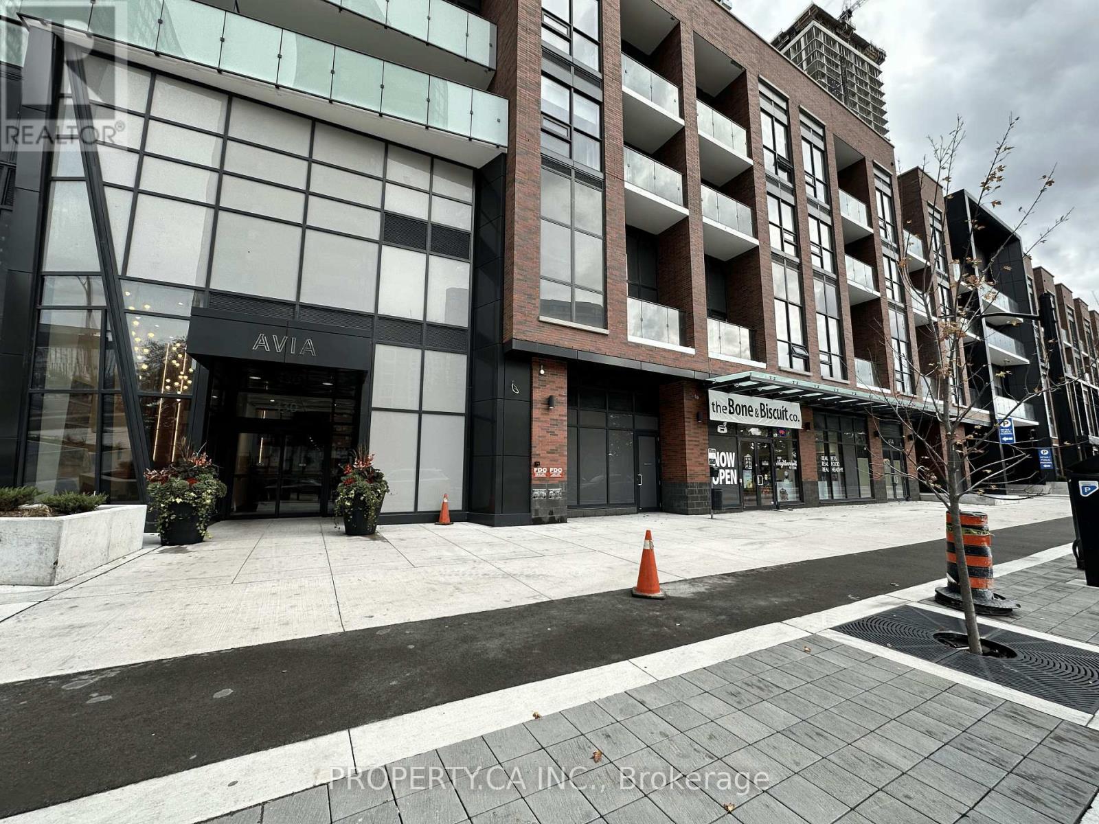 4002 - 430 Square One Drive, Mississauga, Ontario  L5B 0L6 - Photo 22 - W12485206