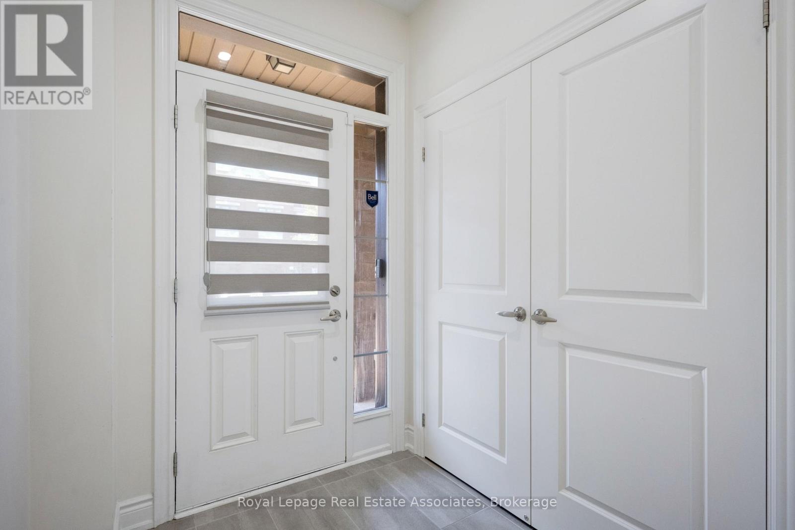 13 Quinton Ridge, Brampton, Ontario  L6Y 6J4 - Photo 5 - W12485208