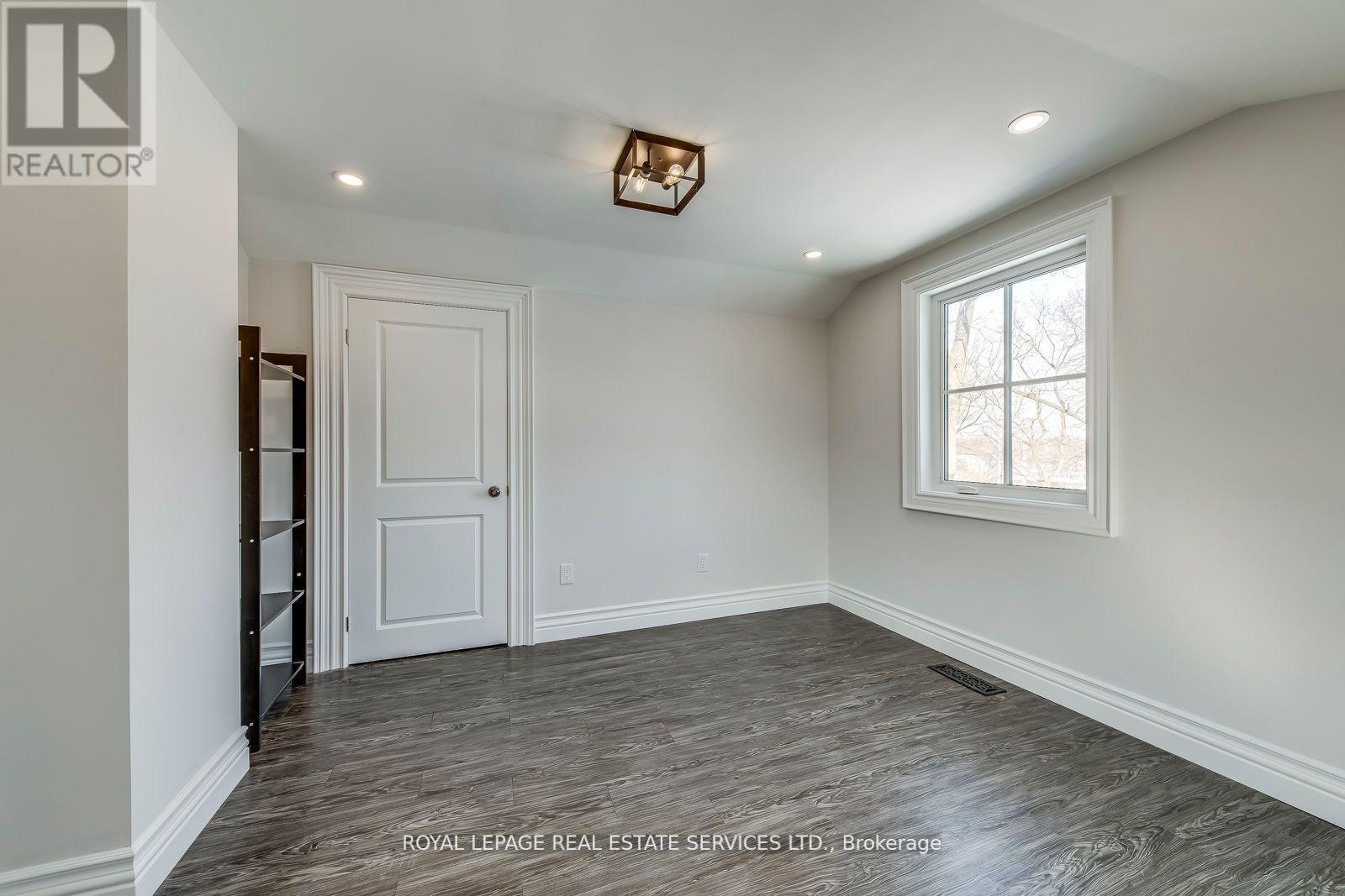 317 Queen Street S, Mississauga, Ontario  L5M 1M3 - Photo 16 - W12485210