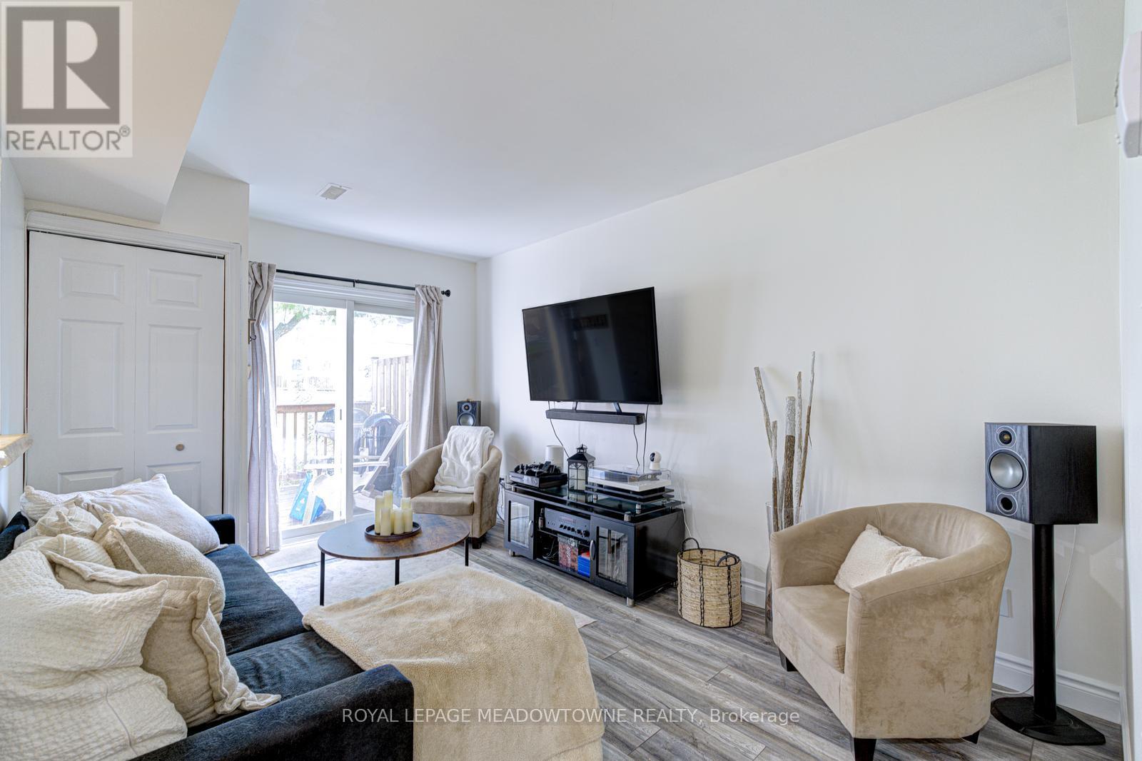 64 - 64 Stewart Maclaren Road, Halton Hills, Ontario  L7G 5L9 - Photo 11 - W12485211