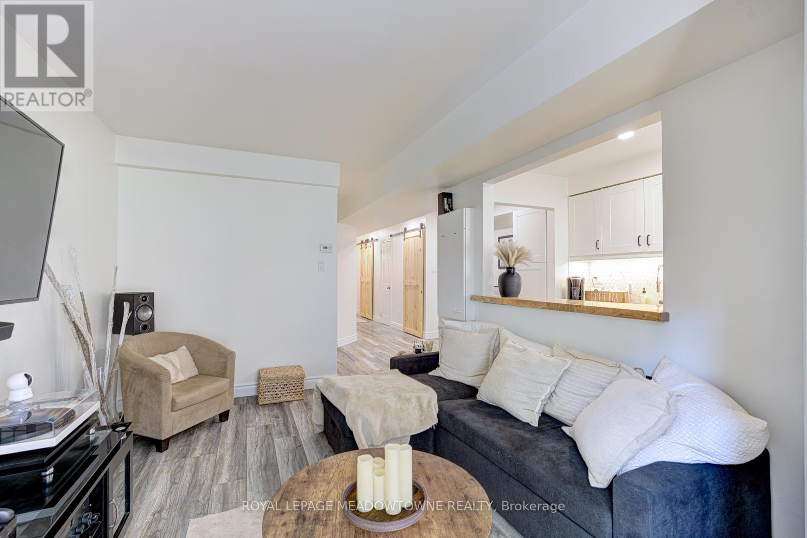 64 - 64 Stewart Maclaren Road, Halton Hills, Ontario  L7G 5L9 - Photo 13 - W12485211