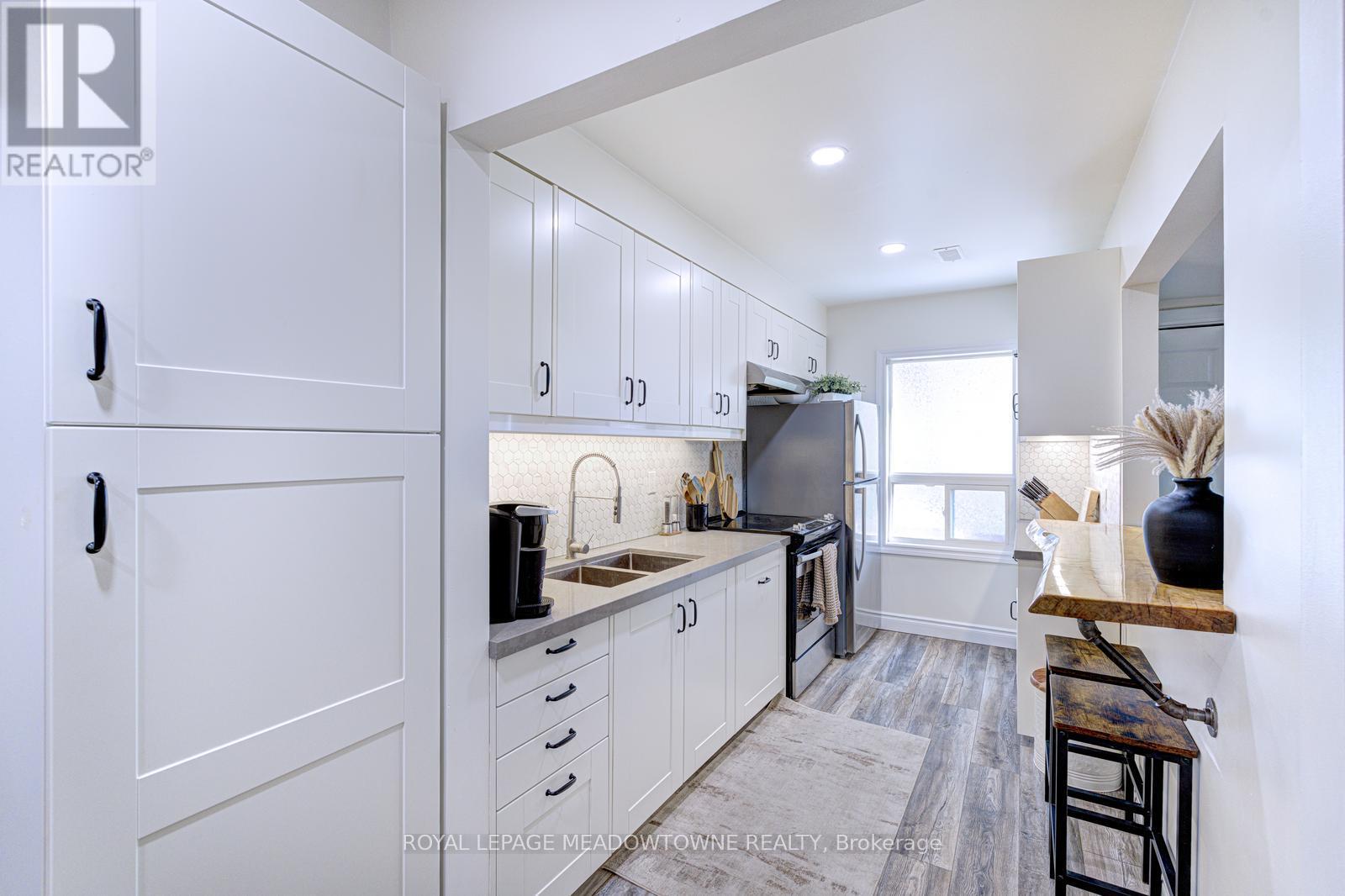 64 - 64 Stewart Maclaren Road, Halton Hills, Ontario  L7G 5L9 - Photo 17 - W12485211