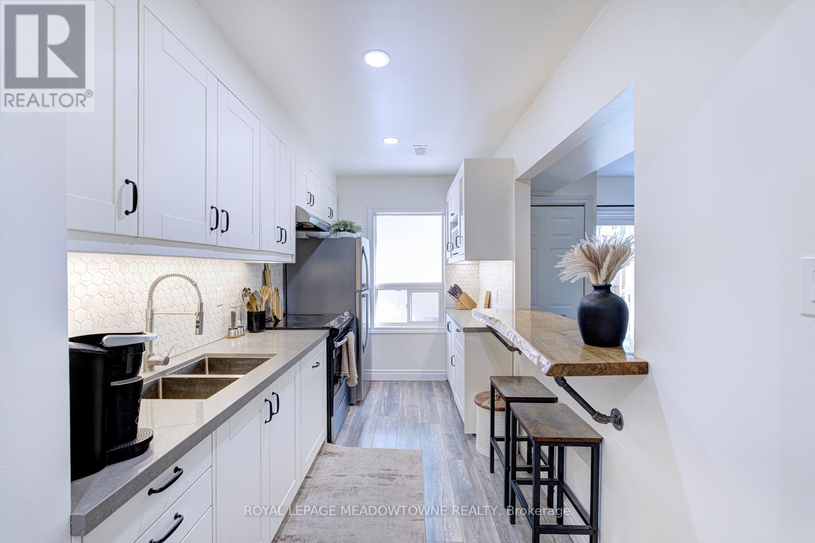 64 - 64 Stewart Maclaren Road, Halton Hills, Ontario  L7G 5L9 - Photo 19 - W12485211