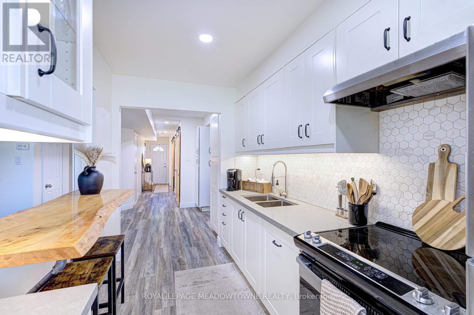 64 - 64 Stewart Maclaren Road, Halton Hills, Ontario  L7G 5L9 - Photo 21 - W12485211