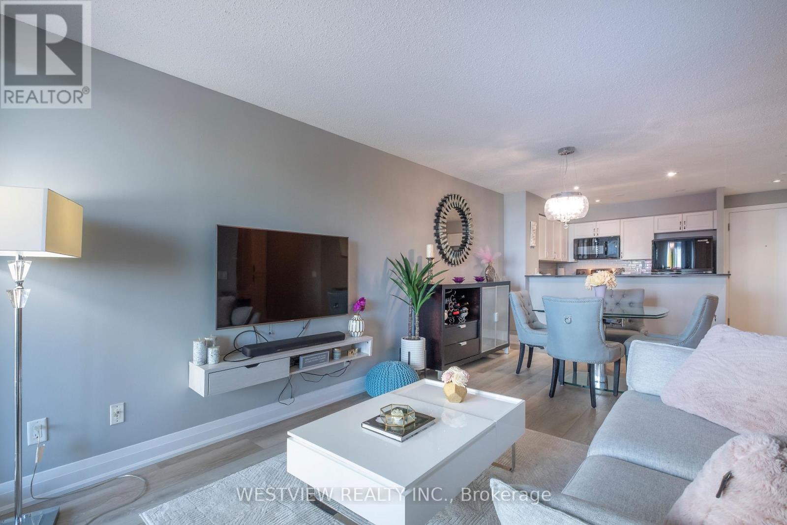 413 - 2119 Lake Shore Boulevard W, Toronto, Ontario  M8V 4E8 - Photo 12 - W12485222