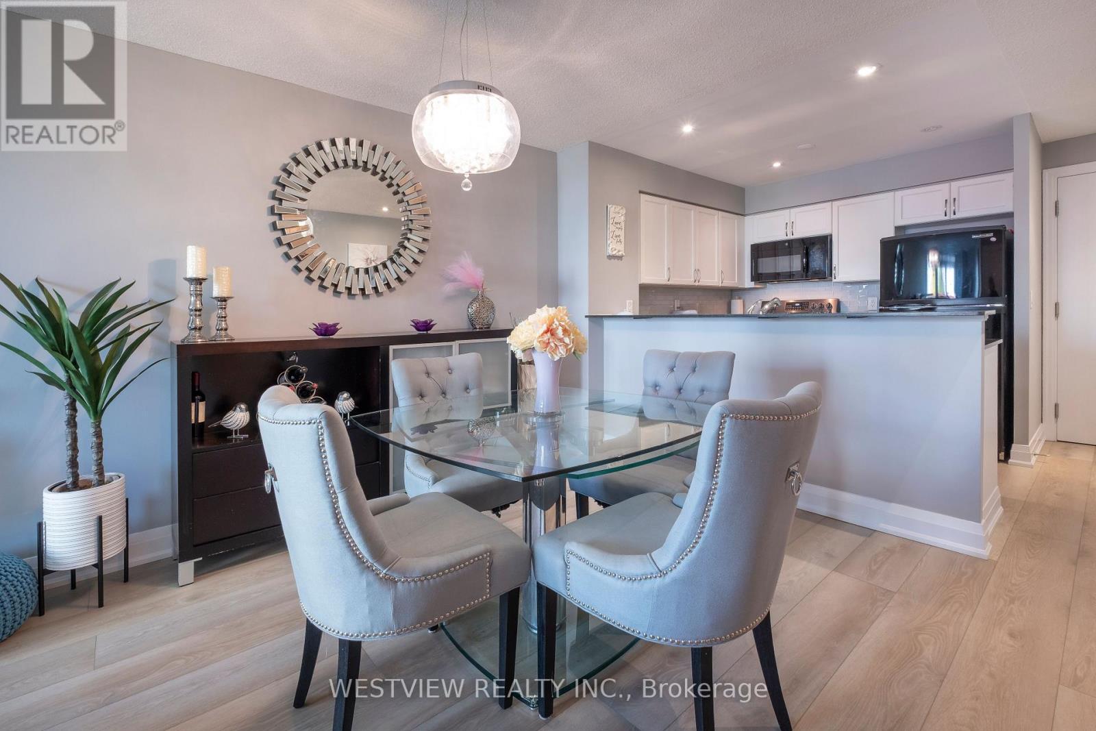 413 - 2119 Lake Shore Boulevard W, Toronto, Ontario  M8V 4E8 - Photo 16 - W12485222