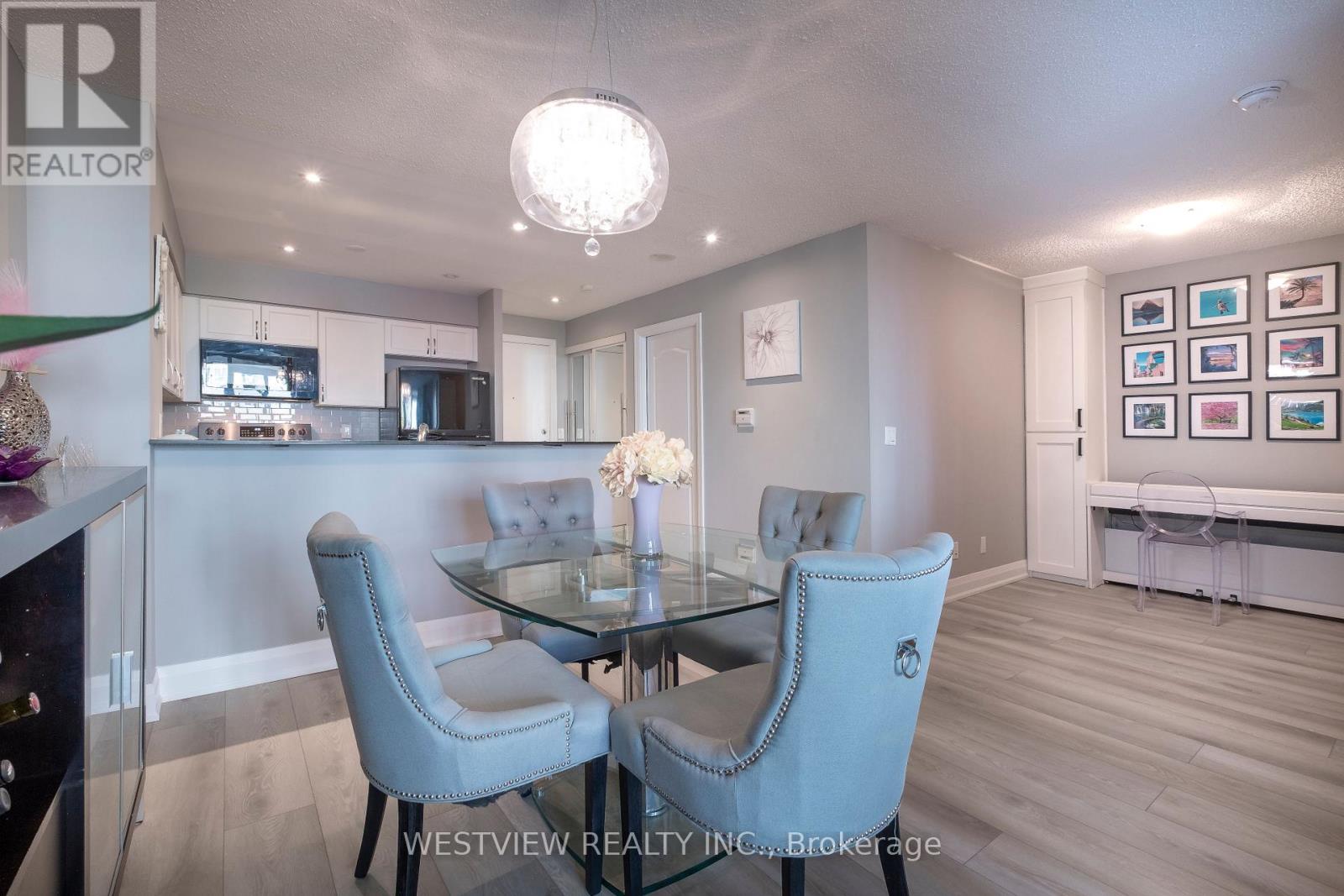 413 - 2119 Lake Shore Boulevard W, Toronto, Ontario  M8V 4E8 - Photo 17 - W12485222