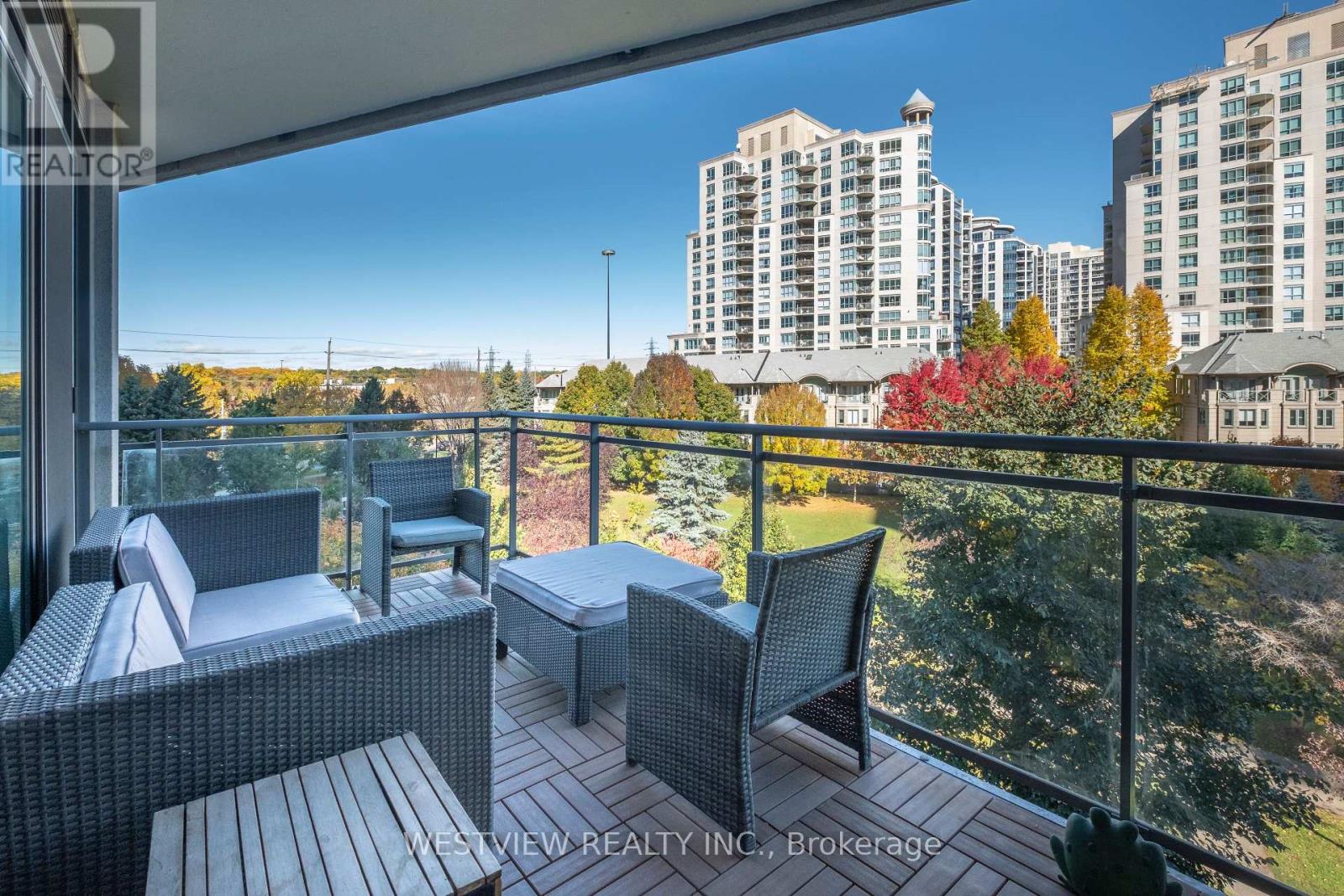 413 - 2119 Lake Shore Boulevard W, Toronto, Ontario  M8V 4E8 - Photo 2 - W12485222