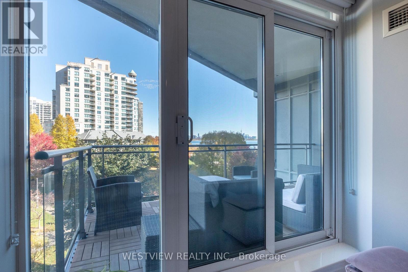 413 - 2119 Lake Shore Boulevard W, Toronto, Ontario  M8V 4E8 - Photo 26 - W12485222