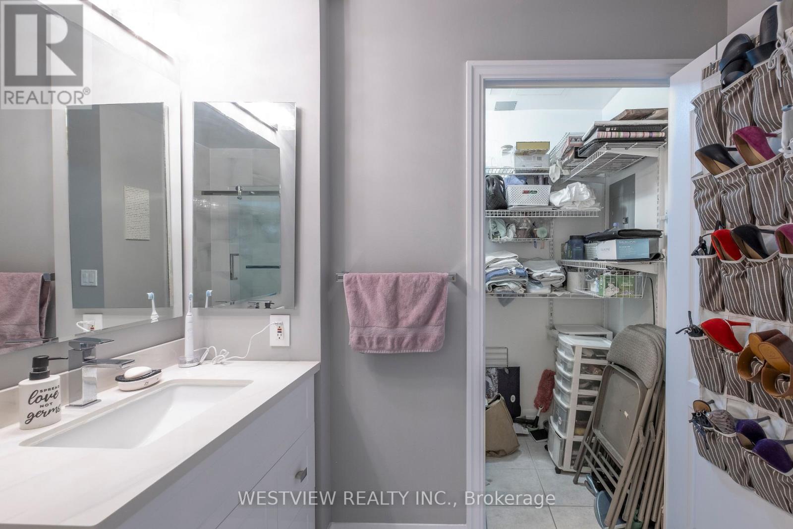 413 - 2119 Lake Shore Boulevard W, Toronto, Ontario  M8V 4E8 - Photo 34 - W12485222