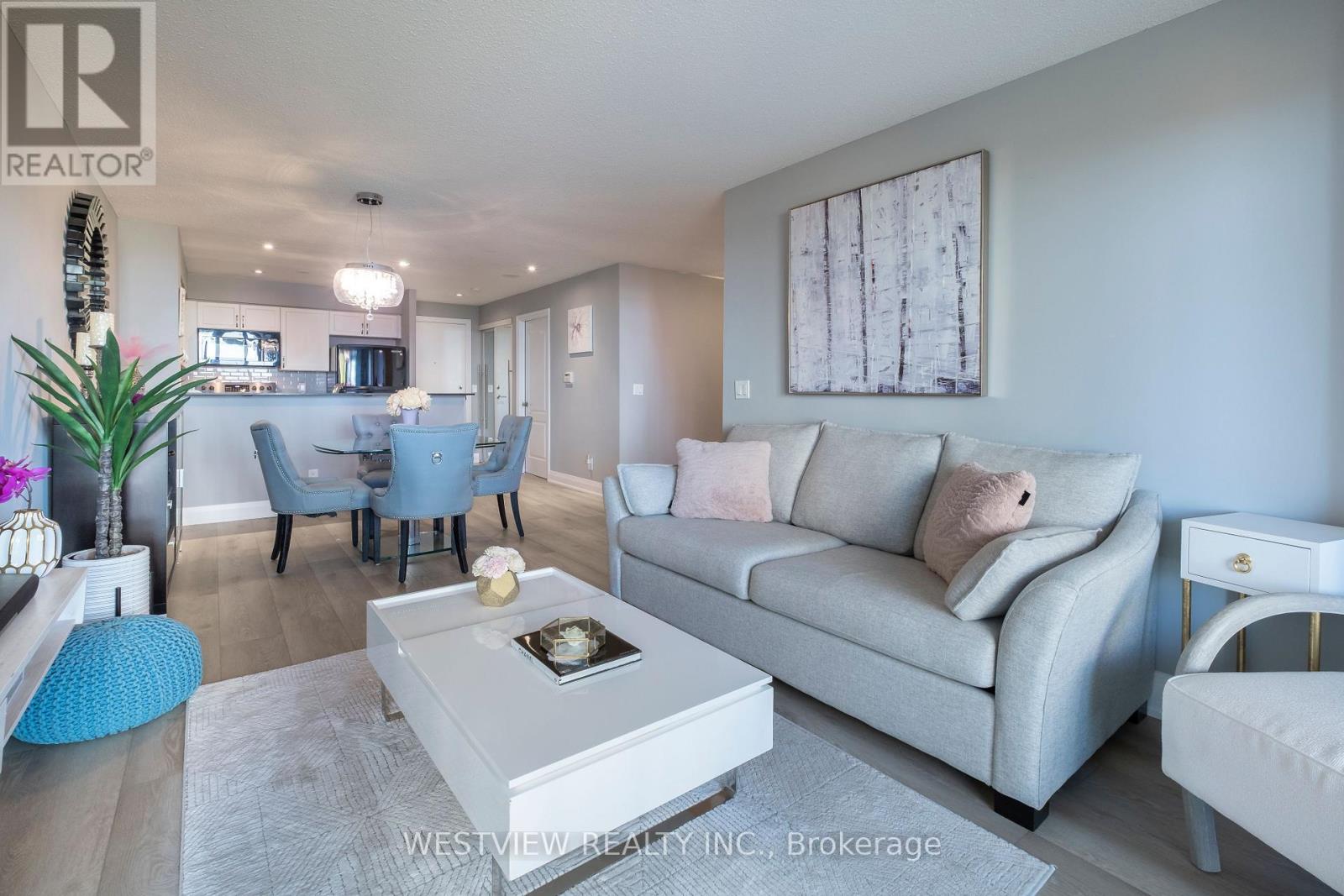 413 - 2119 Lake Shore Boulevard W, Toronto, Ontario  M8V 4E8 - Photo 9 - W12485222