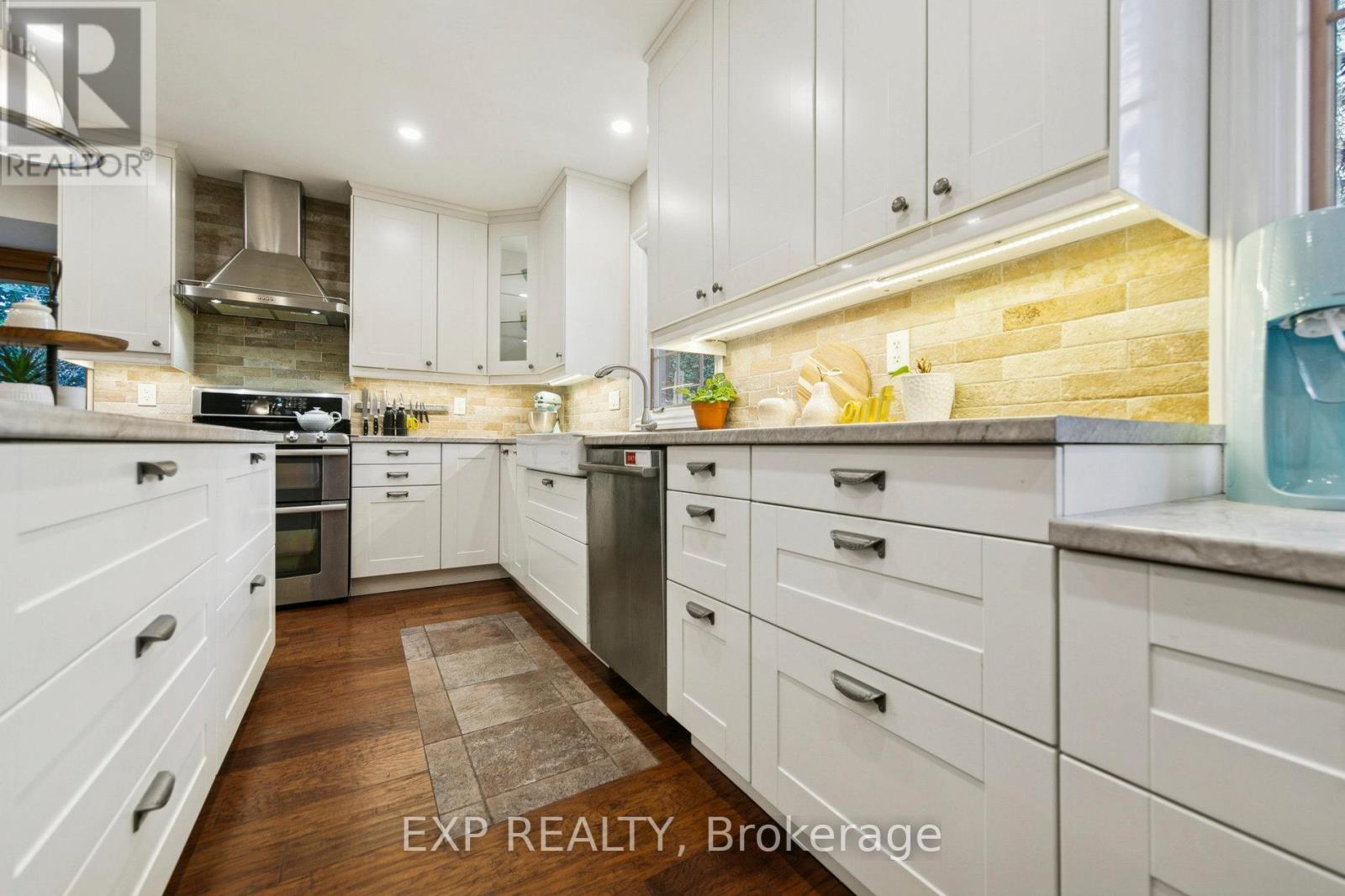 2565 Claymore Crescent, Mississauga, Ontario  L5C 3A2 - Photo 10 - W12485232