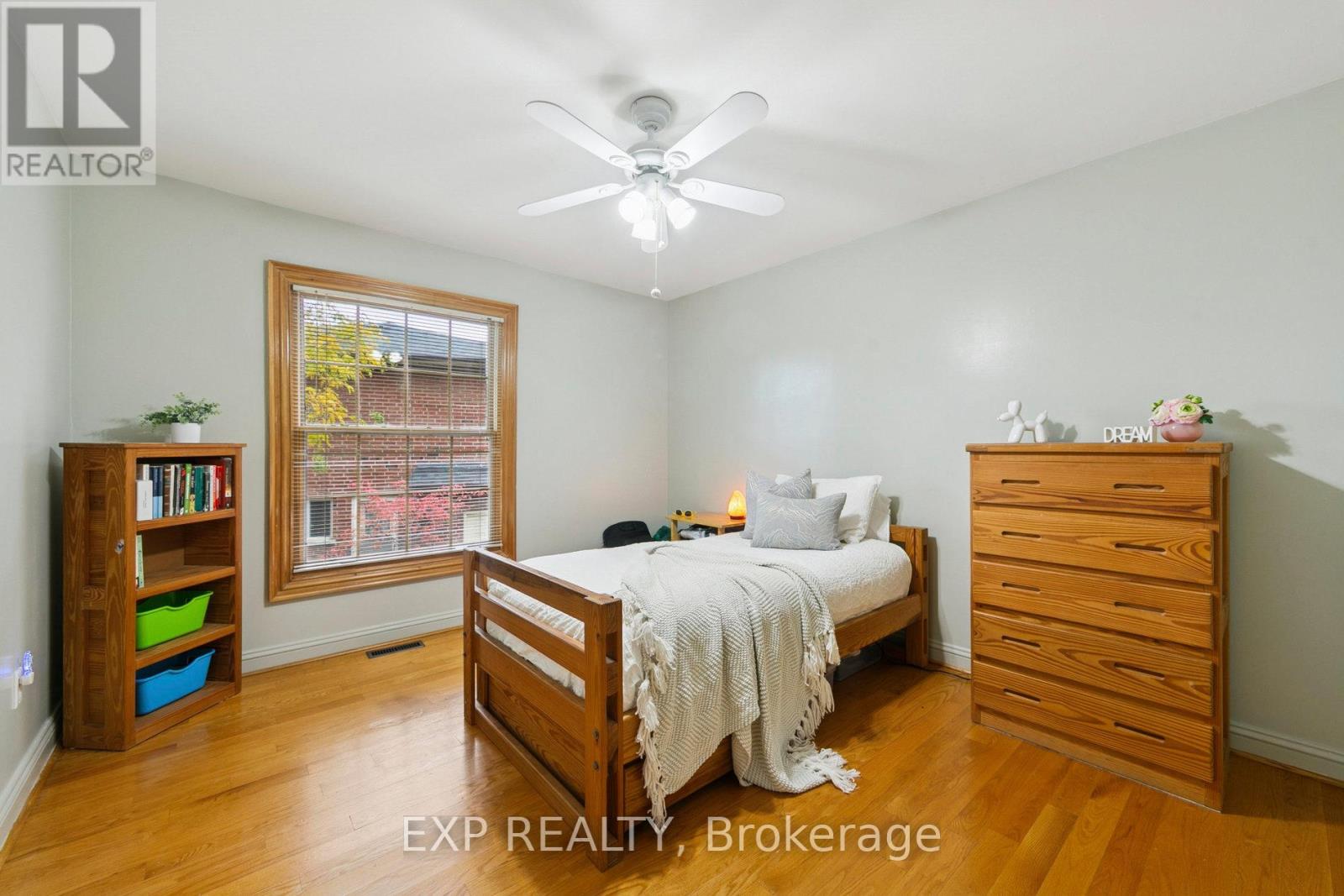 2565 Claymore Crescent, Mississauga, Ontario  L5C 3A2 - Photo 28 - W12485232