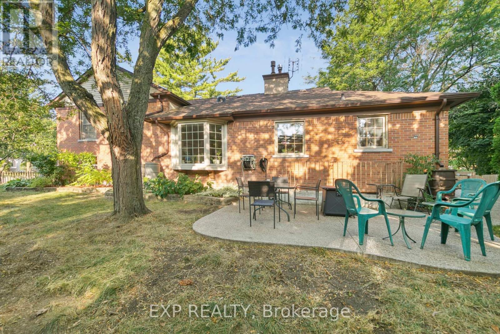 2565 Claymore Crescent, Mississauga, Ontario  L5C 3A2 - Photo 41 - W12485232