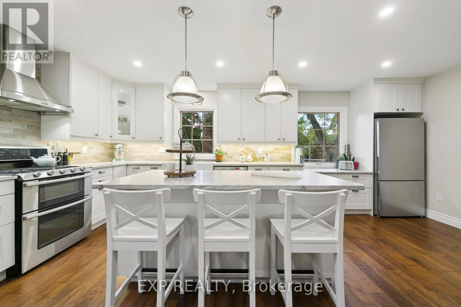 2565 Claymore Crescent, Mississauga, Ontario  L5C 3A2 - Photo 7 - W12485232