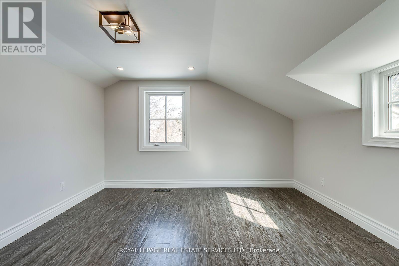 317 Queen Street S, Mississauga, Ontario  L5M 1M3 - Photo 17 - W12485239