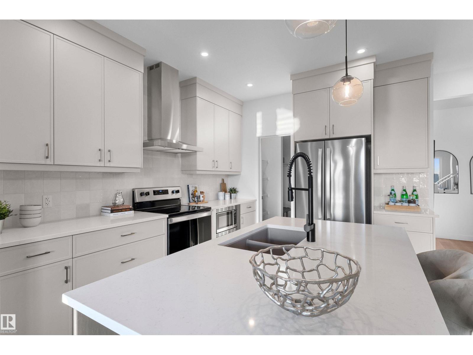 4809 Cawsey Tc Sw, Edmonton, Alberta  T6W 5M7 - Photo 2 - E4463709