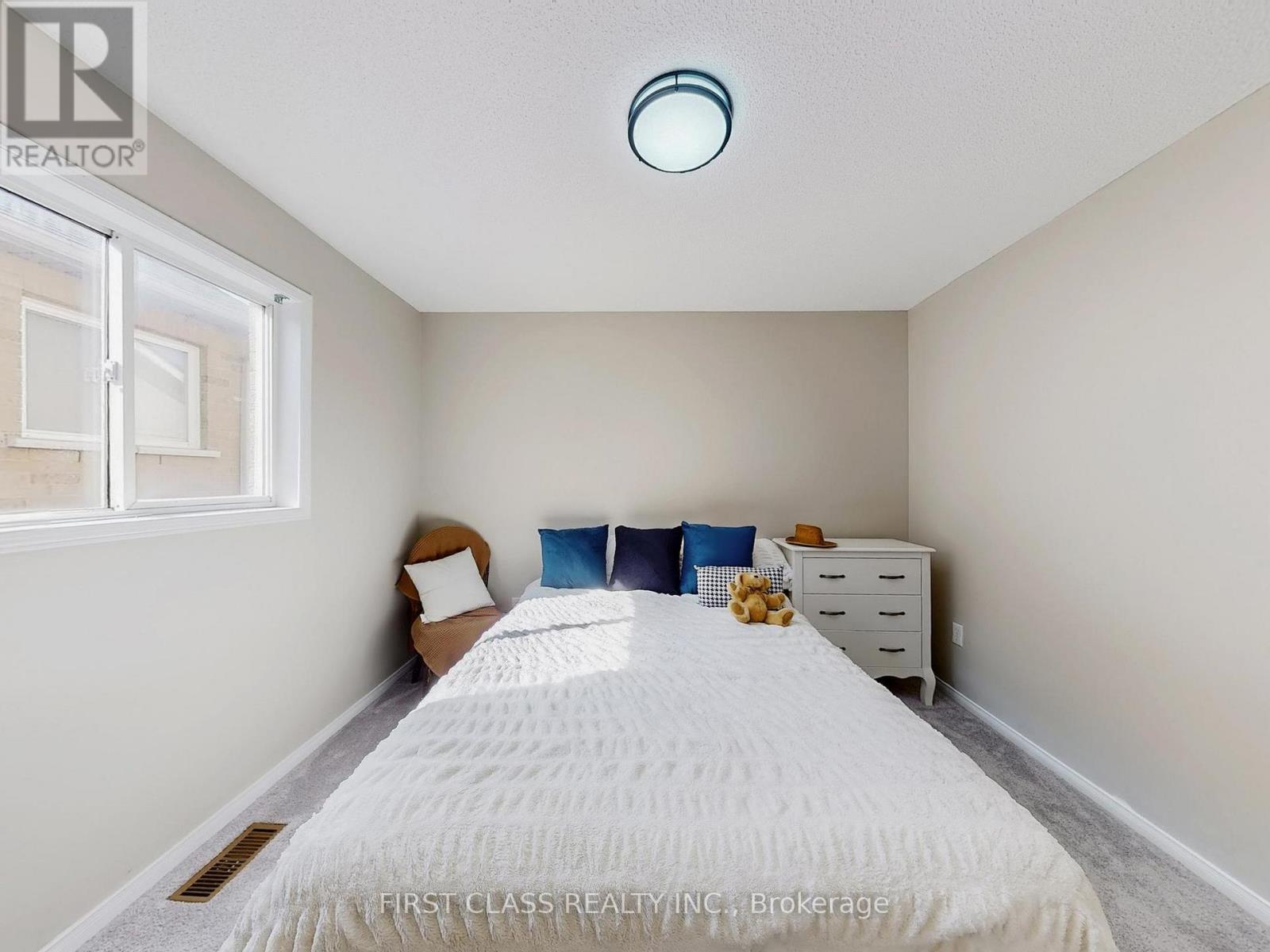 73 Porchlight Road, Brampton, Ontario  L6X 4S1 - Photo 16 - W12485243