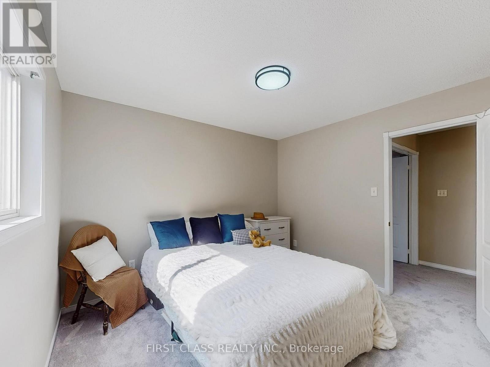 73 Porchlight Road, Brampton, Ontario  L6X 4S1 - Photo 17 - W12485243