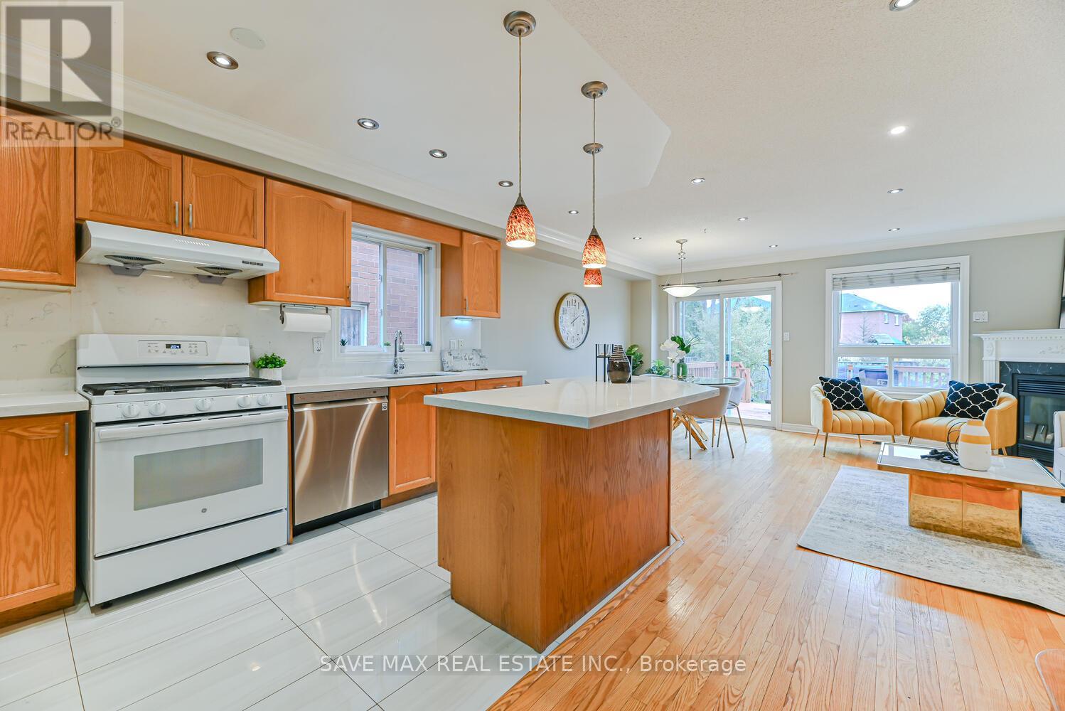 7343 Jaysnest Road, Mississauga, Ontario  L5N 8J1 - Photo 8 - W12485248