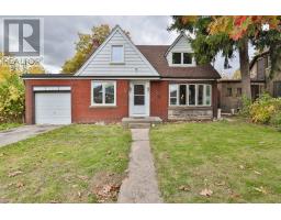 8 LANDOUR AVENUE, Toronto, Ontario