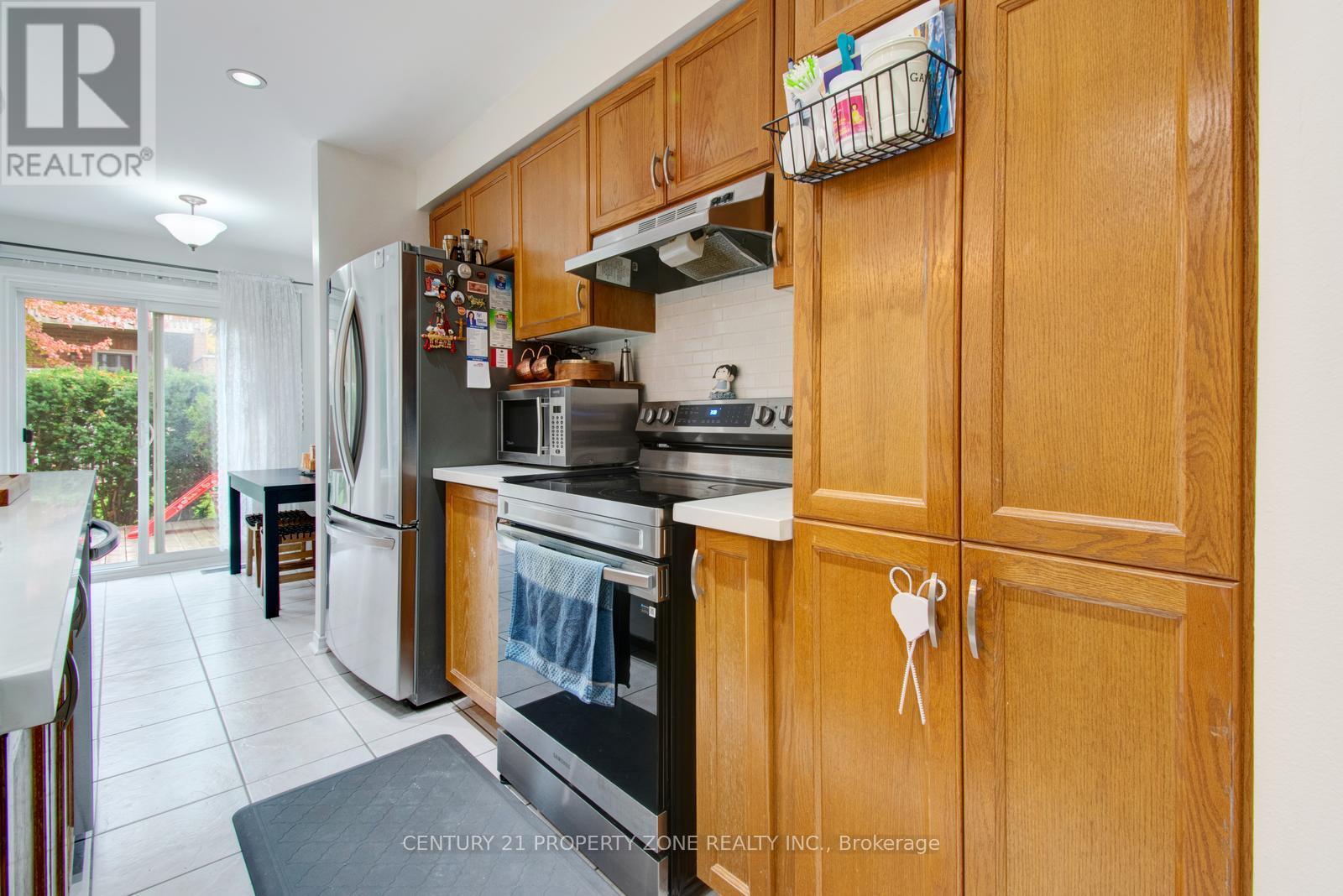 51 - 1575 South Parade Court, Mississauga, Ontario  L5M 6E9 - Photo 17 - W12485265