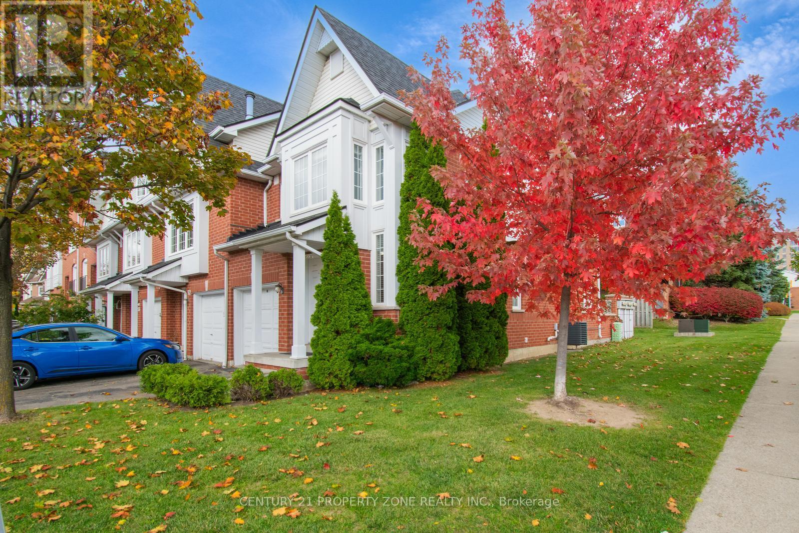 51 - 1575 South Parade Court, Mississauga, Ontario  L5M 6E9 - Photo 7 - W12485265