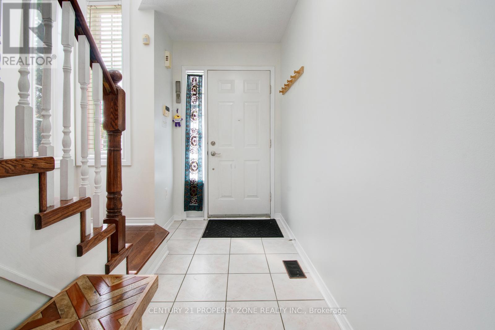 51 - 1575 South Parade Court, Mississauga, Ontario  L5M 6E9 - Photo 9 - W12485265