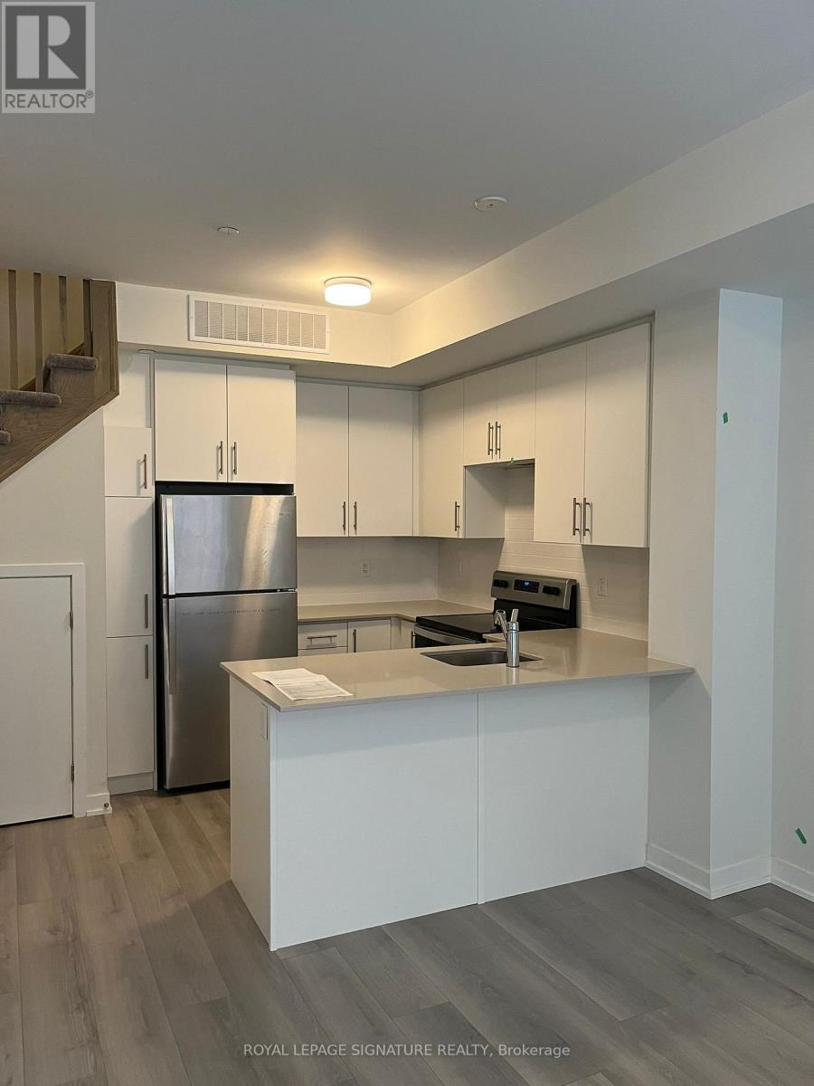 3 - 3409 Ridgeway Drive, Mississauga, Ontario  L5L 0B9 - Photo 2 - W12485272