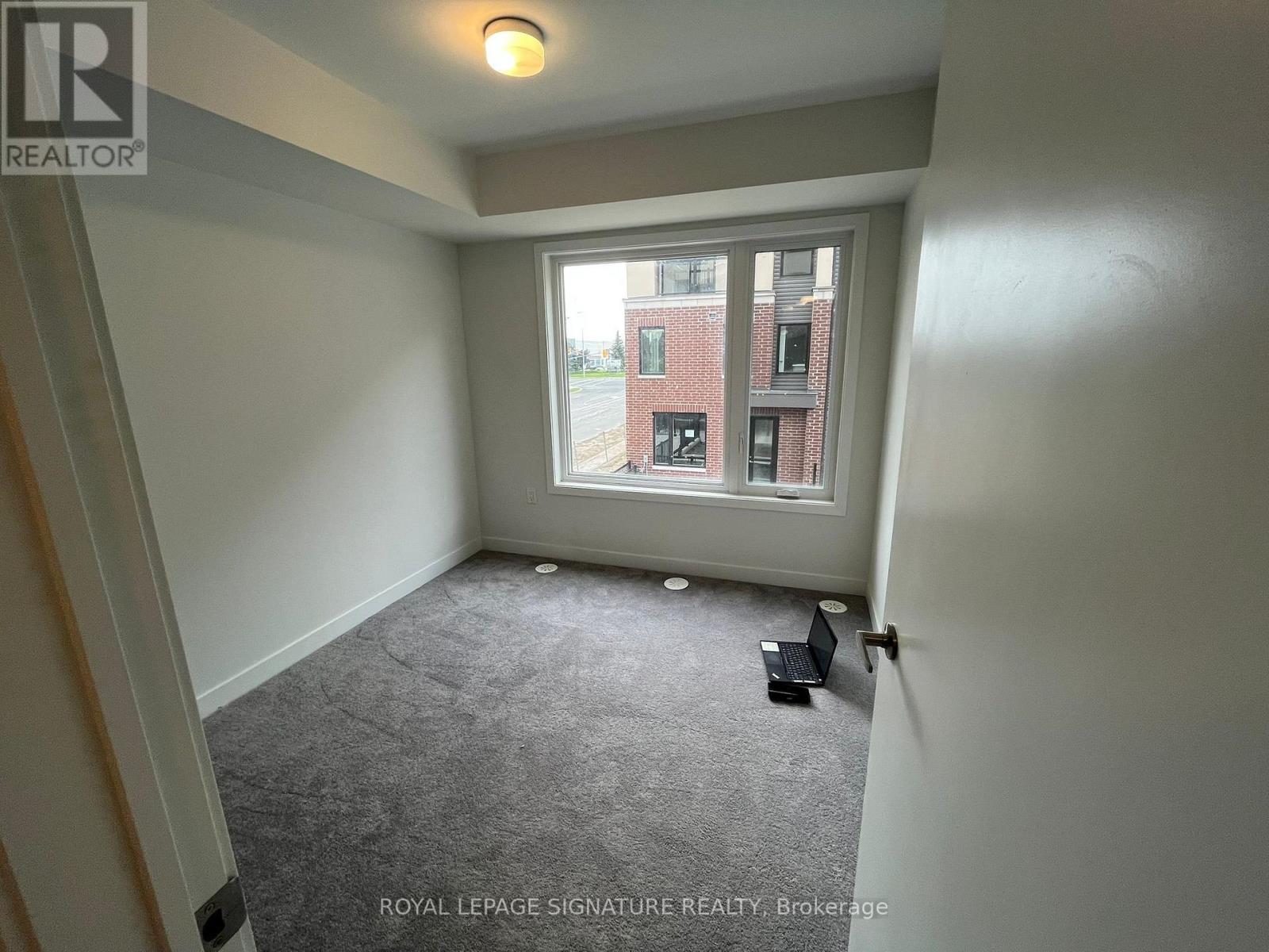 3 - 3409 Ridgeway Drive, Mississauga, Ontario  L5L 0B9 - Photo 7 - W12485272