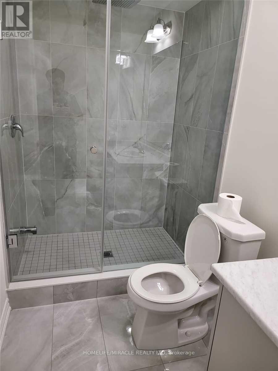 21 Purple Sage Drive, Brampton, Ontario  L6P 4N9 - Photo 16 - W12485282